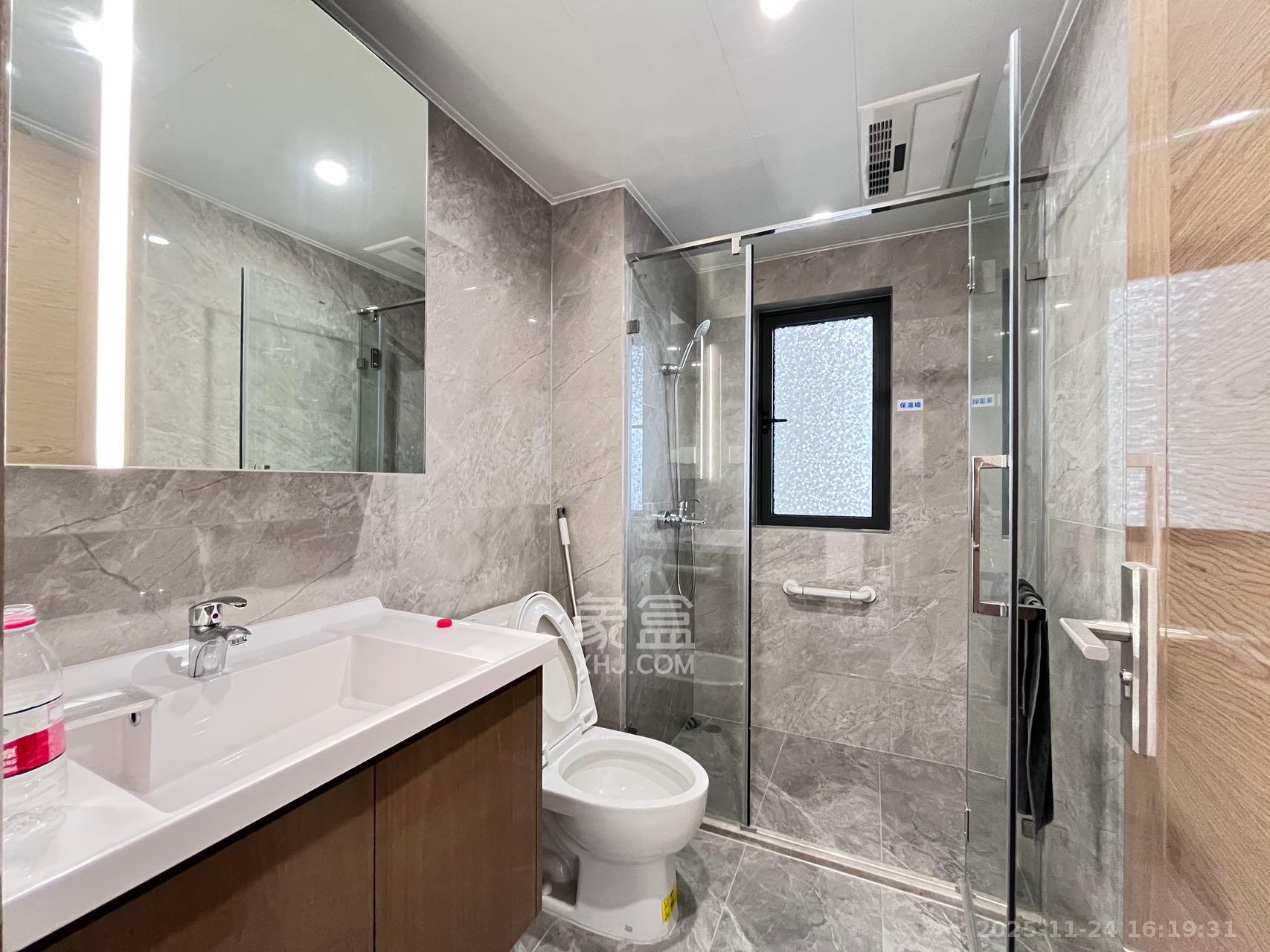 保利天汇 3室2厅2卫 3800.0元/月 保利天汇 3室2厅2卫 3800.0元/月室内图