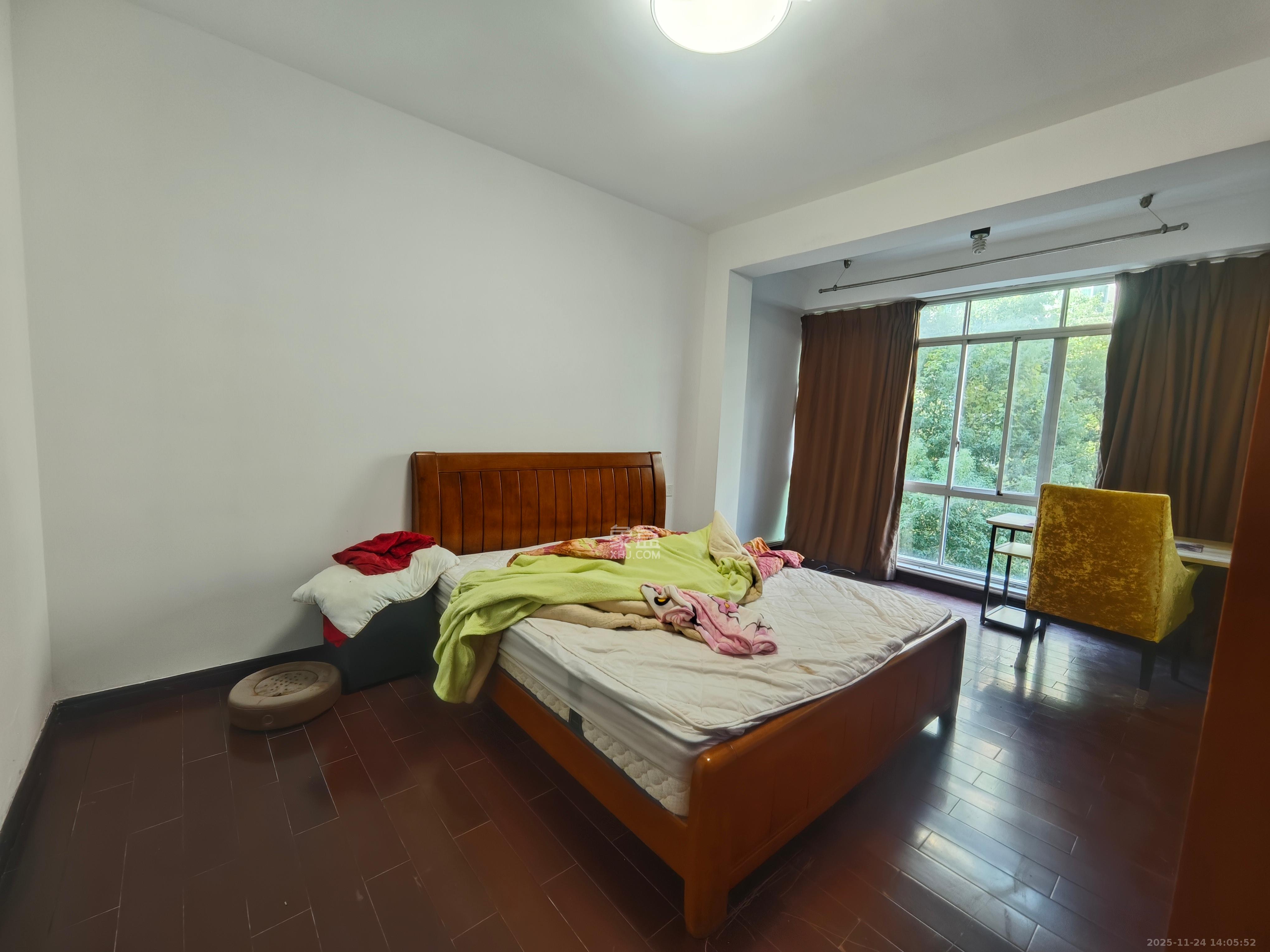 雍景园  3室2厅2卫    3000.0元/月室内图