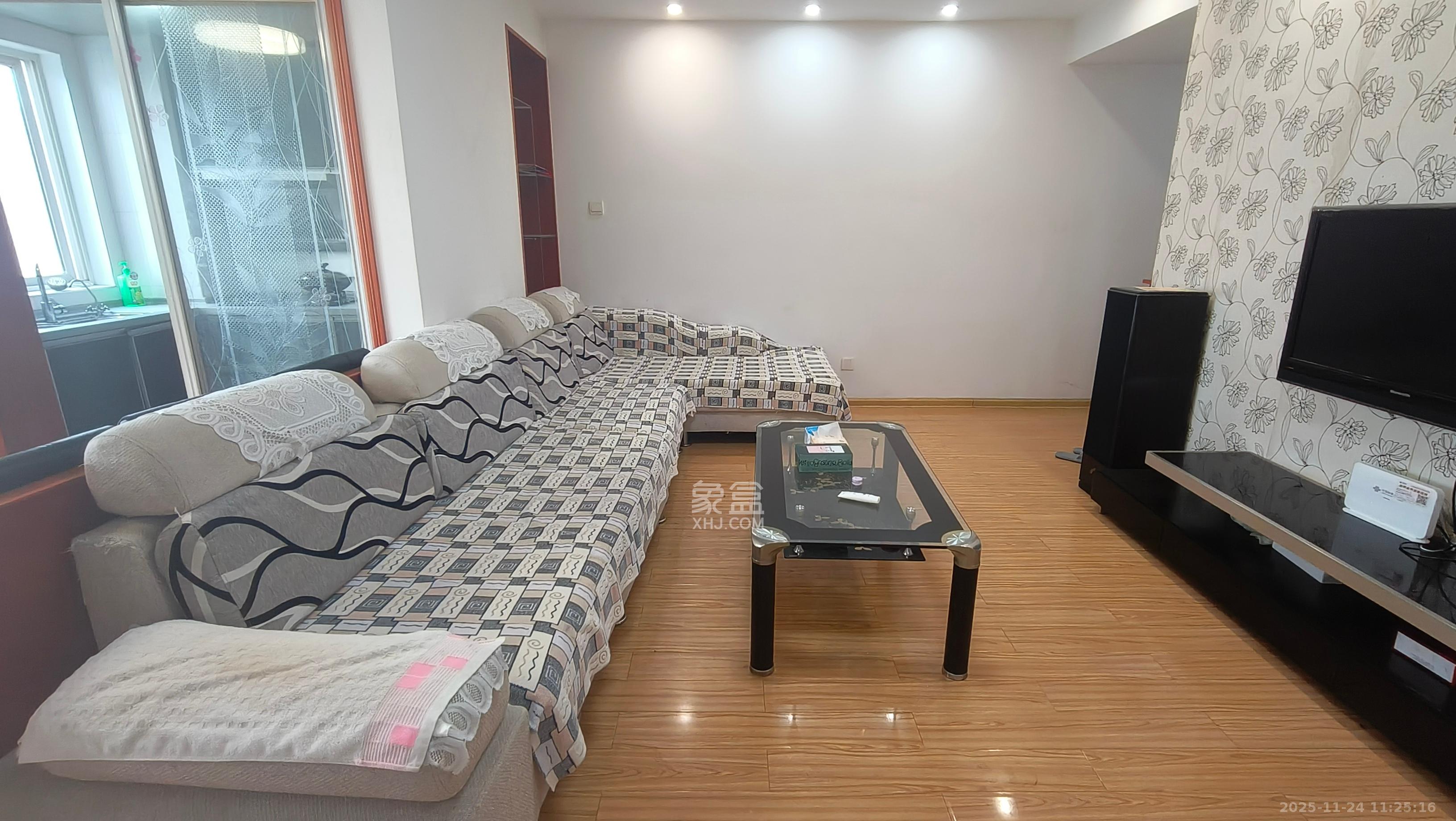 新芙蓉之都  2室2厅1卫    2300.0元/月