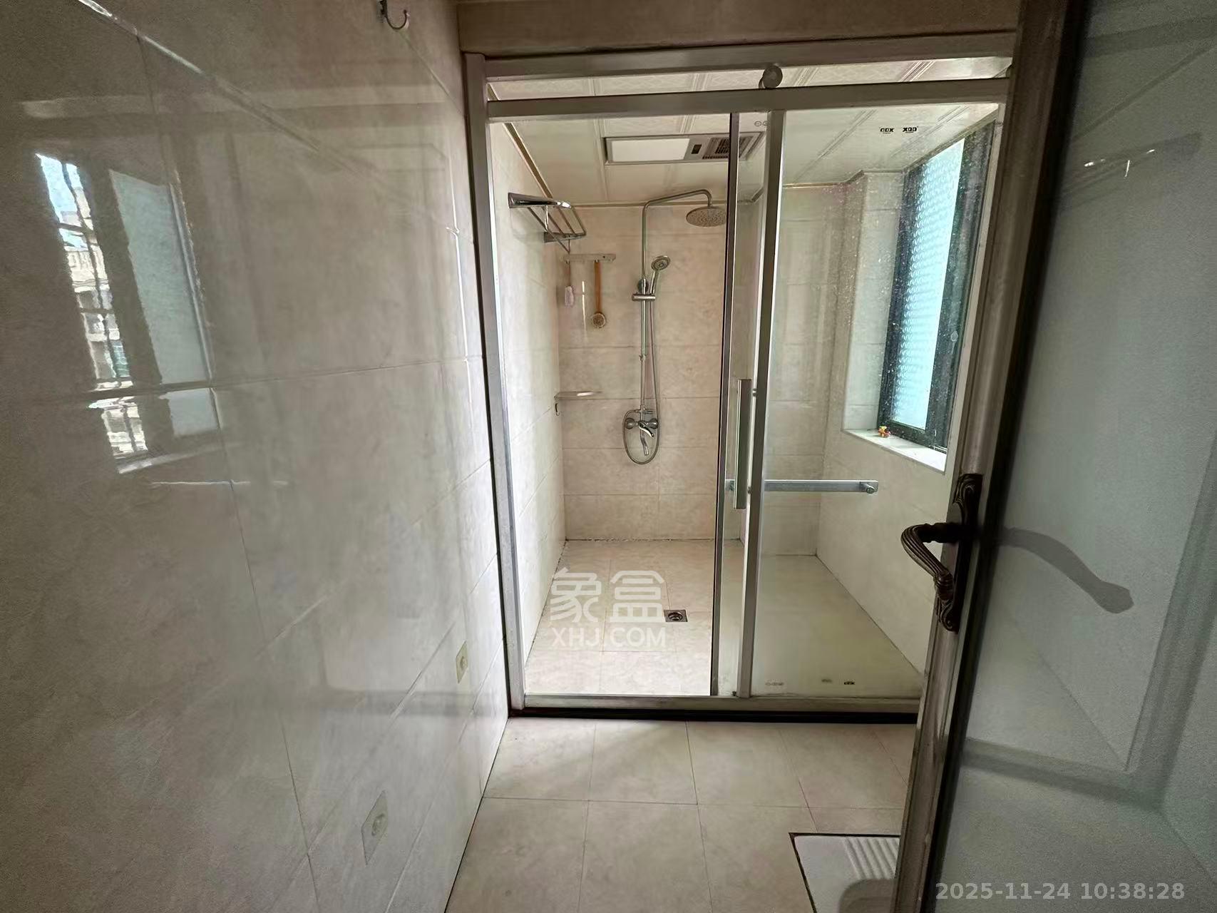 东玺门  2室2厅1卫    3200.0元/月室内图