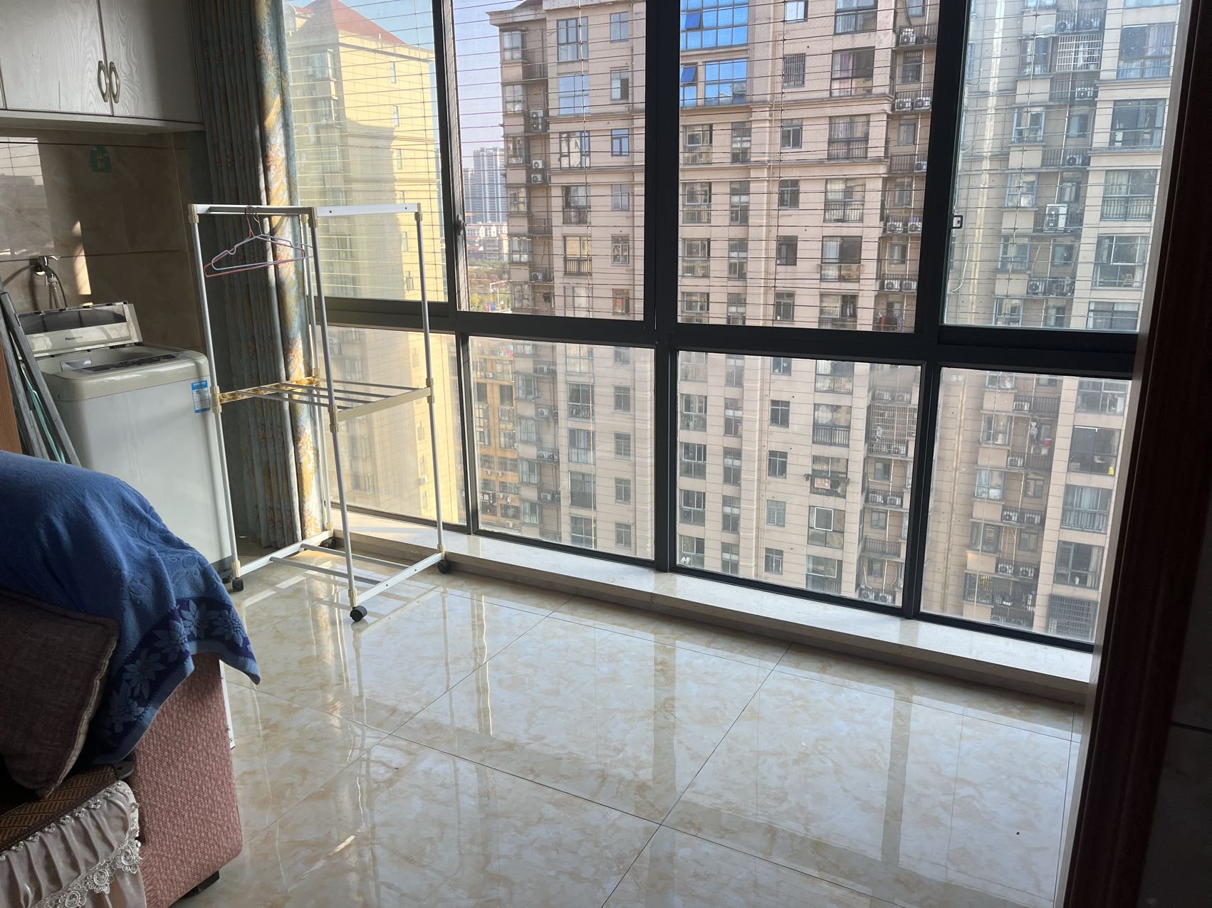 华府世家 3室2厅2卫 1800.0元/月 华府世家 3室2厅2卫 1800.0元/月室内图