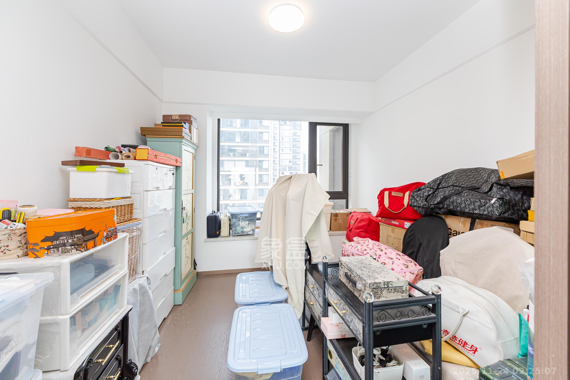 时代建发和著 4室2厅3卫 265.0万 时代建发和著 4室2厅3卫 265.0万卧室