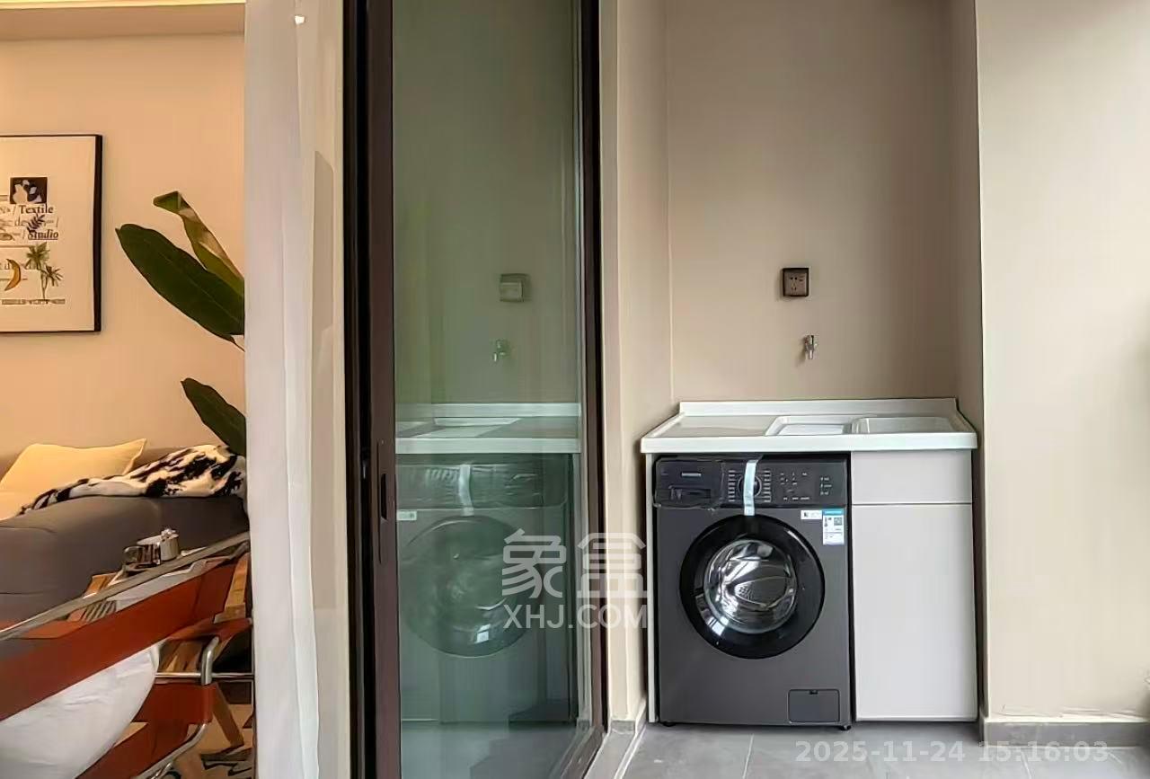 龙湖春江天玺  3室2厅2卫    4500.0元/月室内图