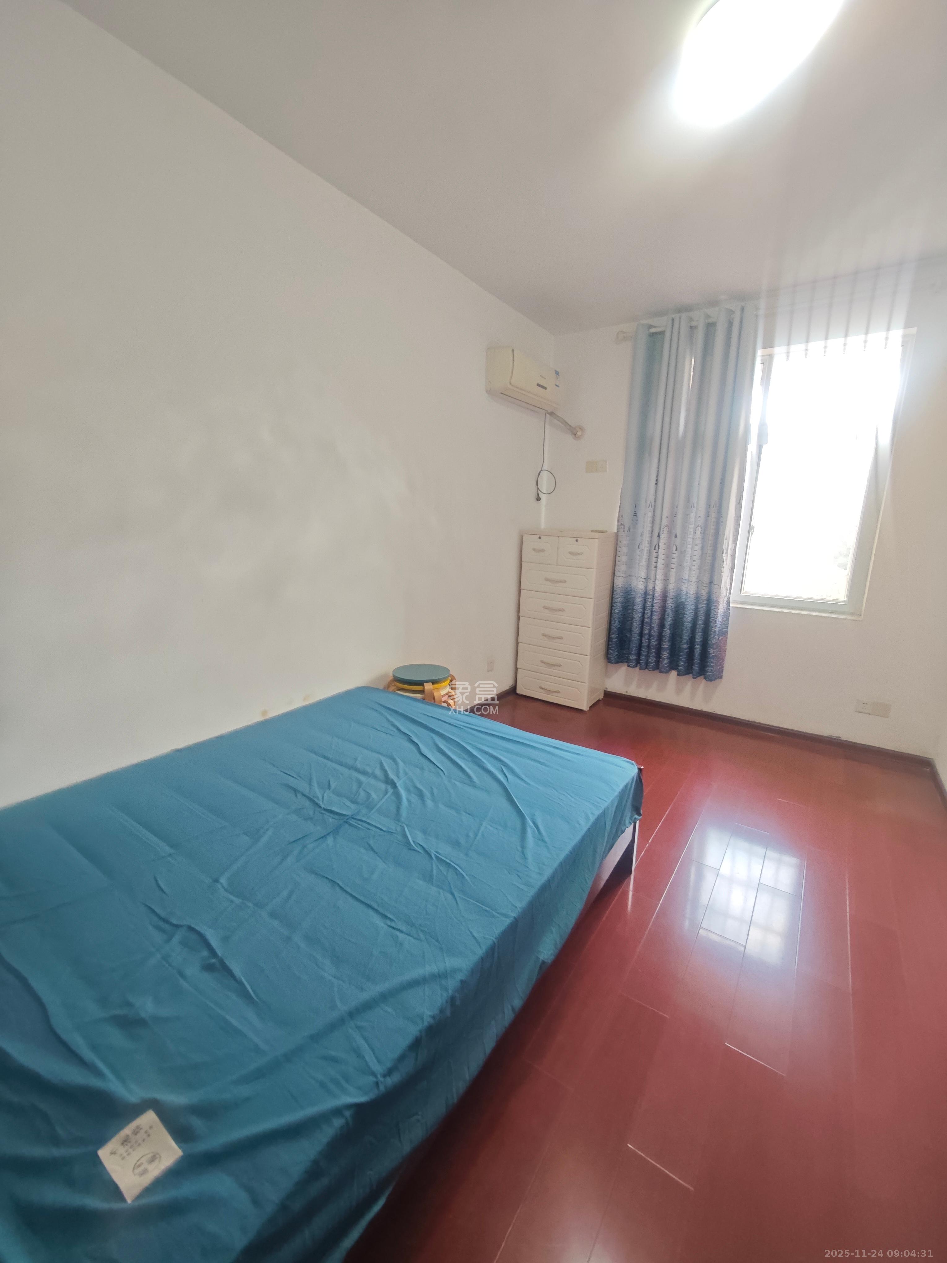 枫华府第  3室2厅2卫    1500.0元/月室内图