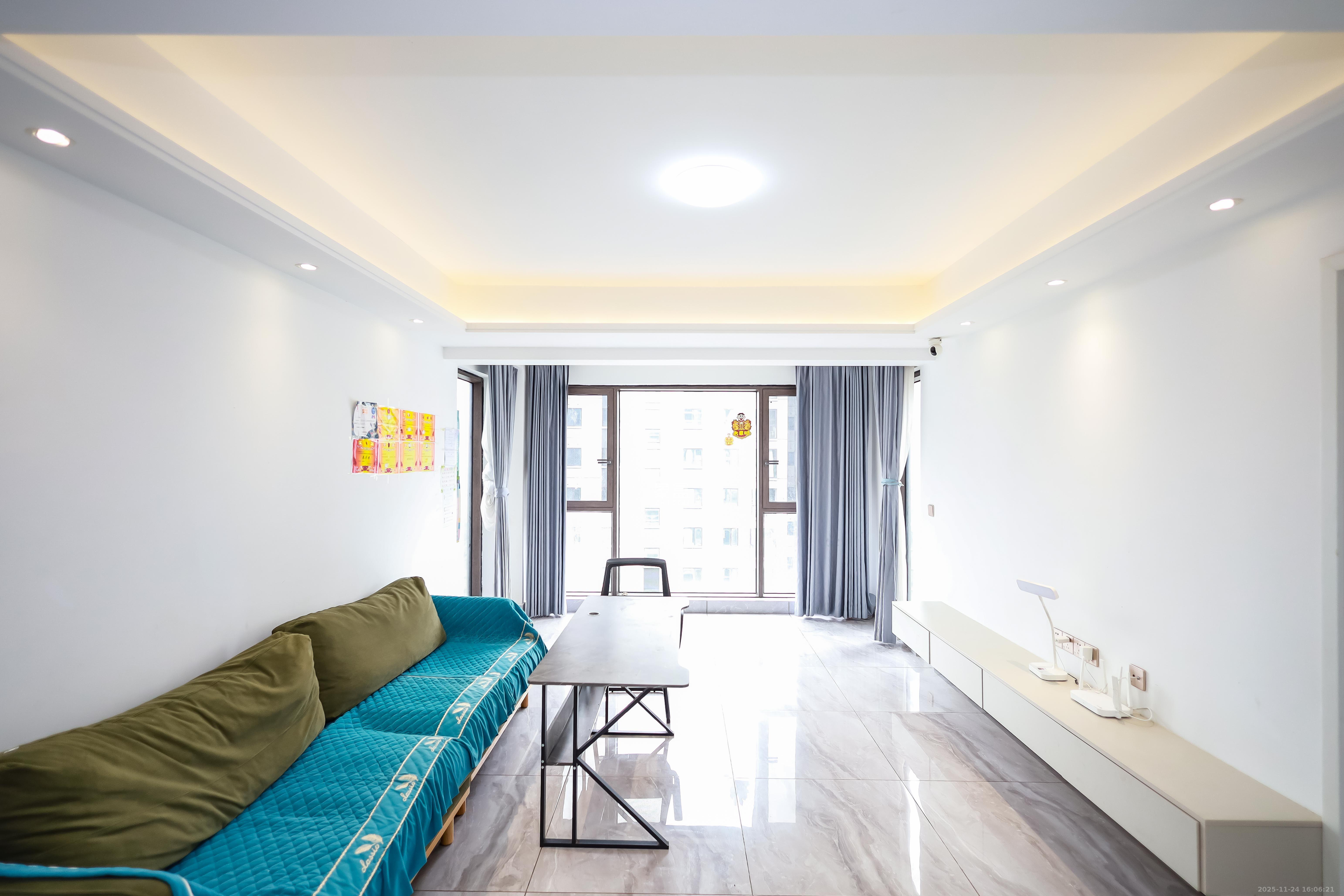 金基芳华 3室2厅2卫 2500.0元/月 金基芳华 3室2厅2卫 2500.0元/月室内图