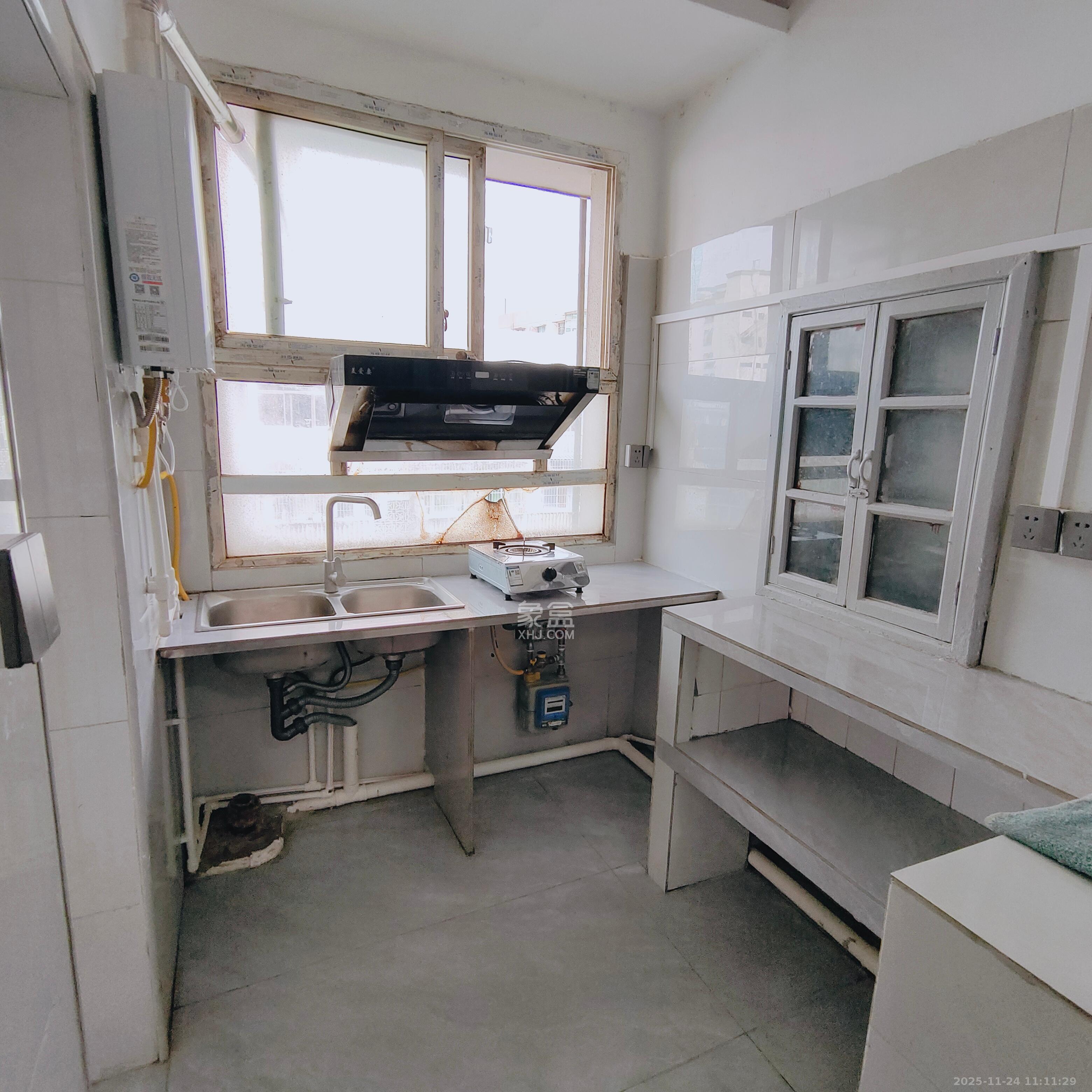 丰盈里散盘(丰盈里、丰盈西里) 3室1厅1卫 2600.0元/月 丰盈里散盘(丰盈里、丰盈西里) 3室1厅1卫 2600.0元/月室内图