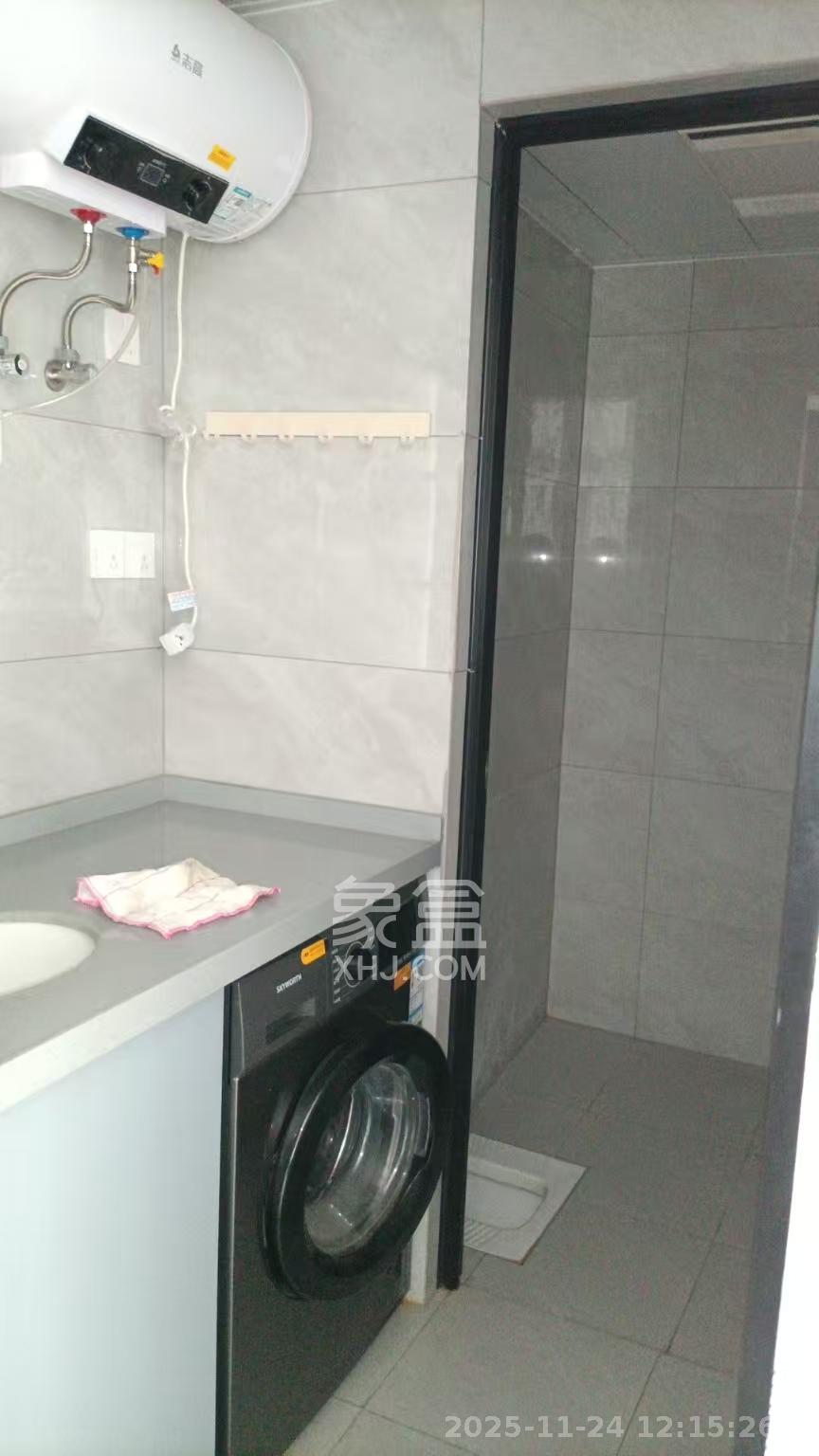 新城朗隽大都会  1室1厅1卫    1300.0元/月室内图