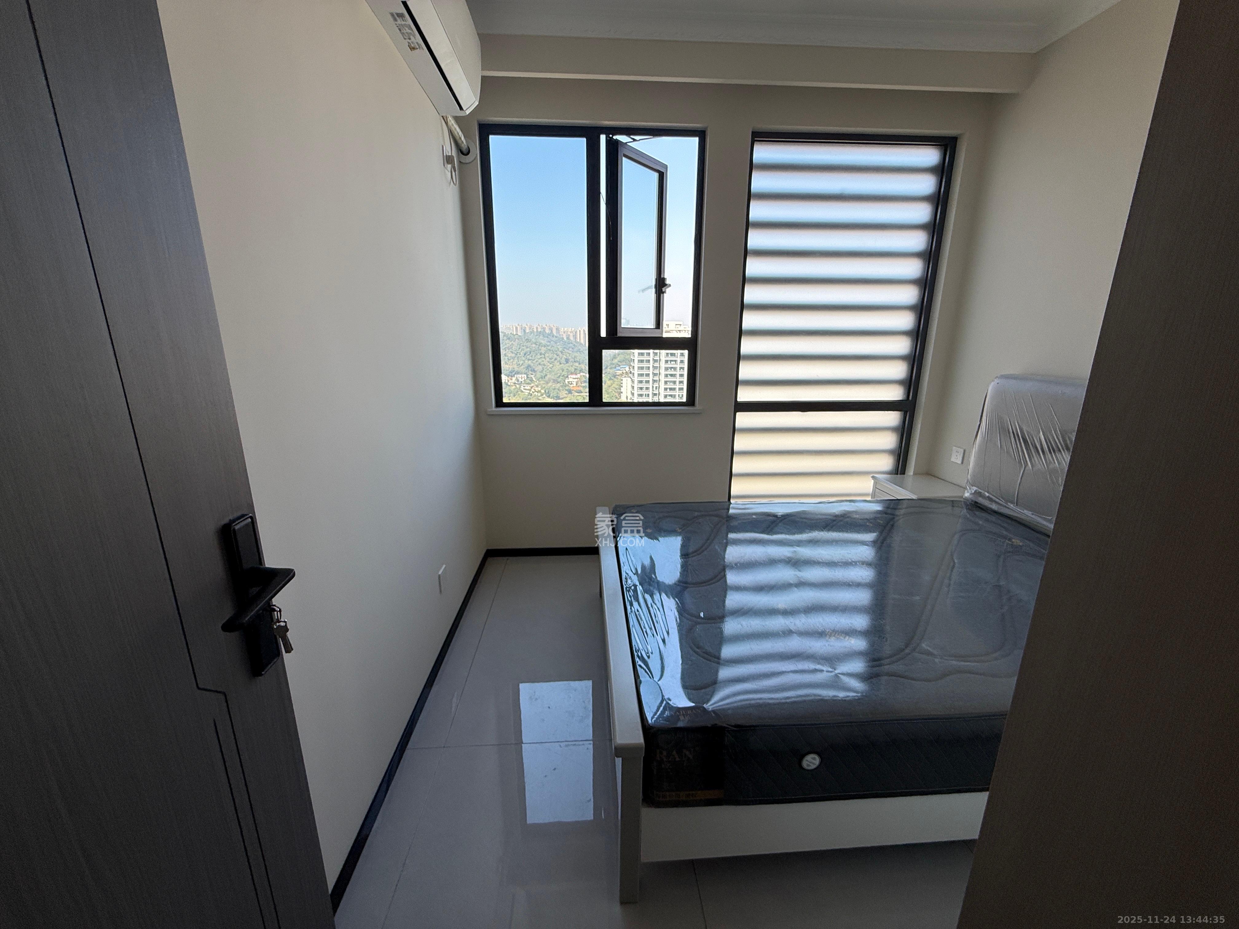 谷山景苑 3室2厅2卫 2000.0元/月 谷山景苑 3室2厅2卫 2000.0元/月室内图