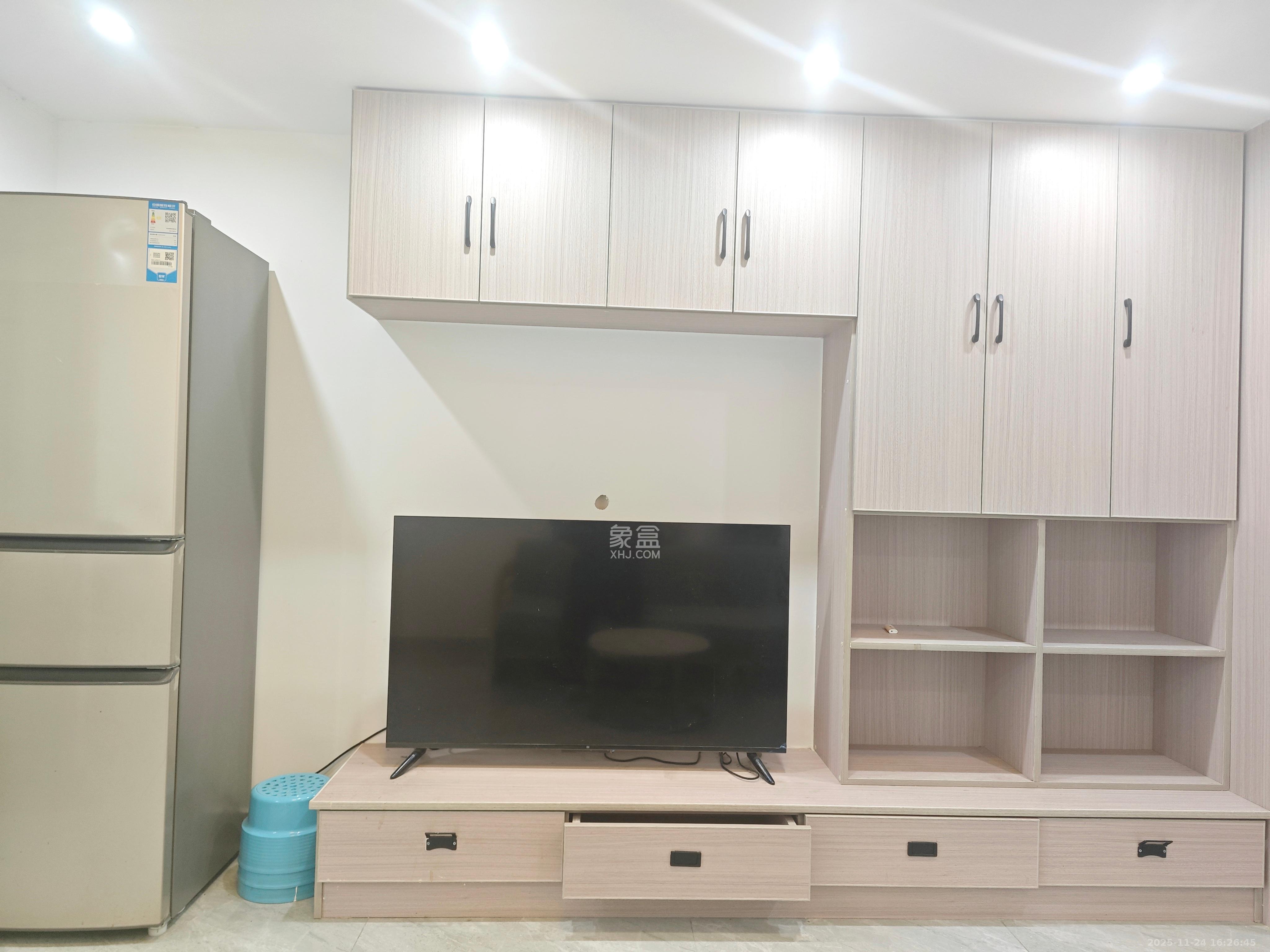 恒大御景半岛锦绣苑  1室0厅0卫    2500.0元/月室内图