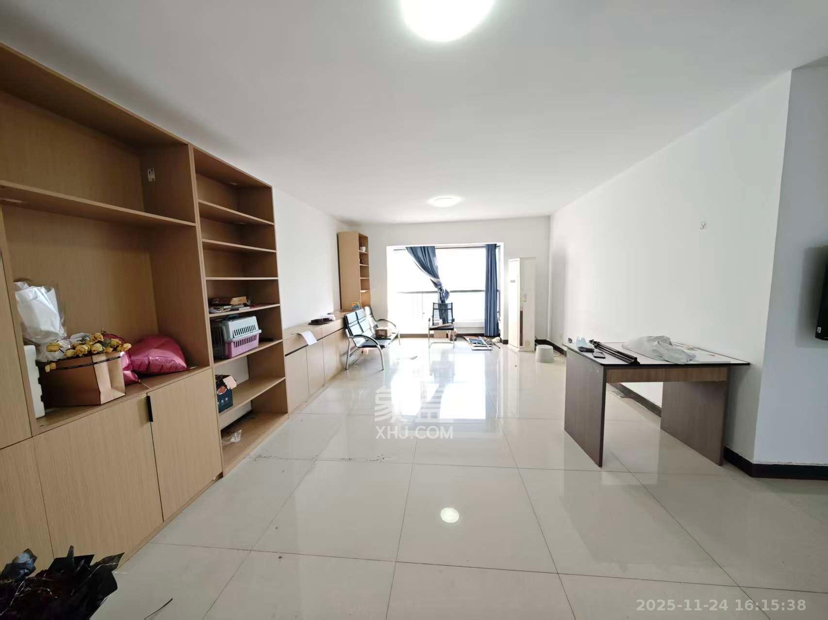 三重星都心 3室2厅1卫 2500.0元/月 三重星都心 3室2厅1卫 2500.0元/月室内图