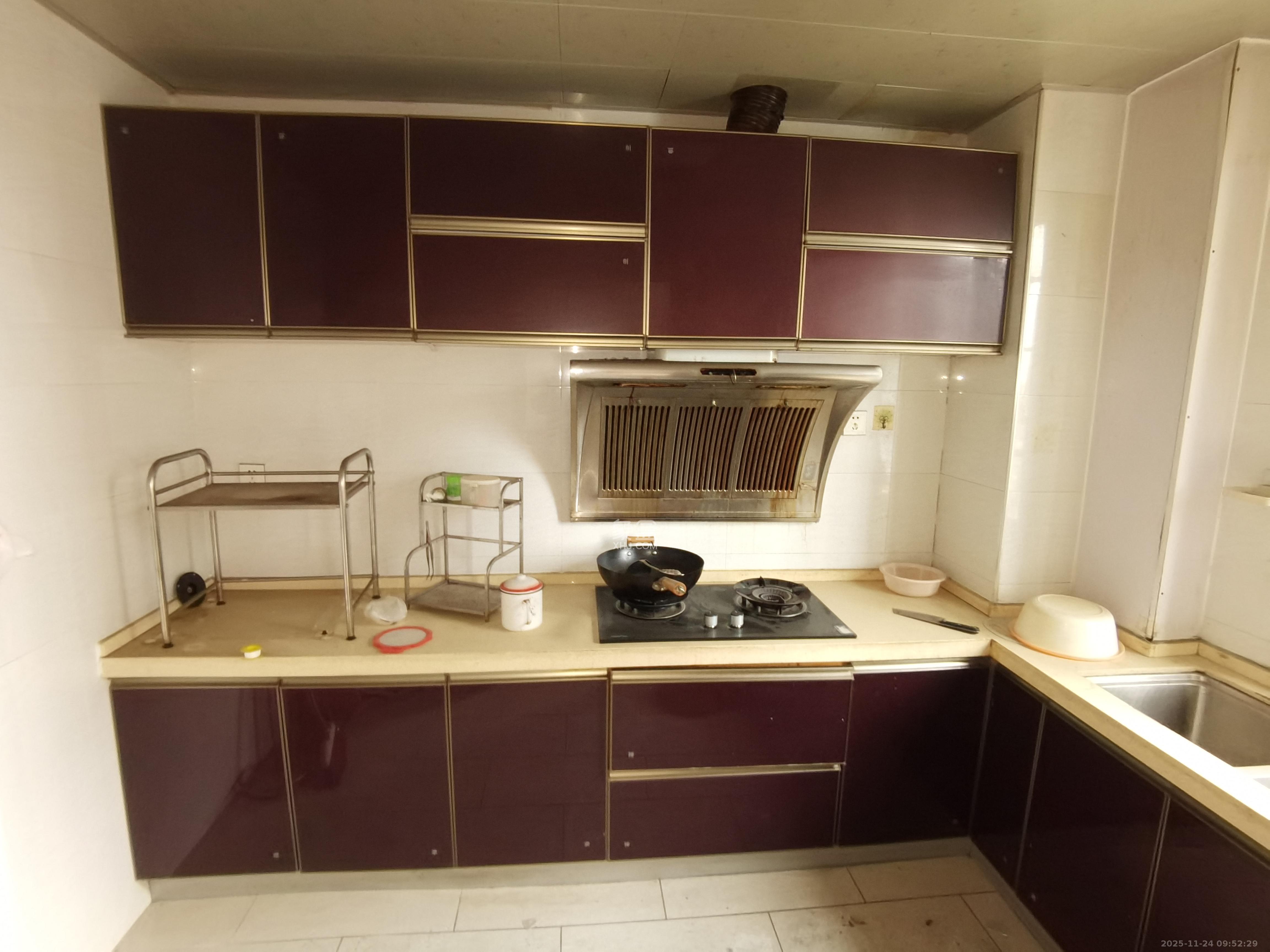 中悦领秀金都 3室2厅2卫 1500.0元/月 中悦领秀金都 3室2厅2卫 1500.0元/月室内图