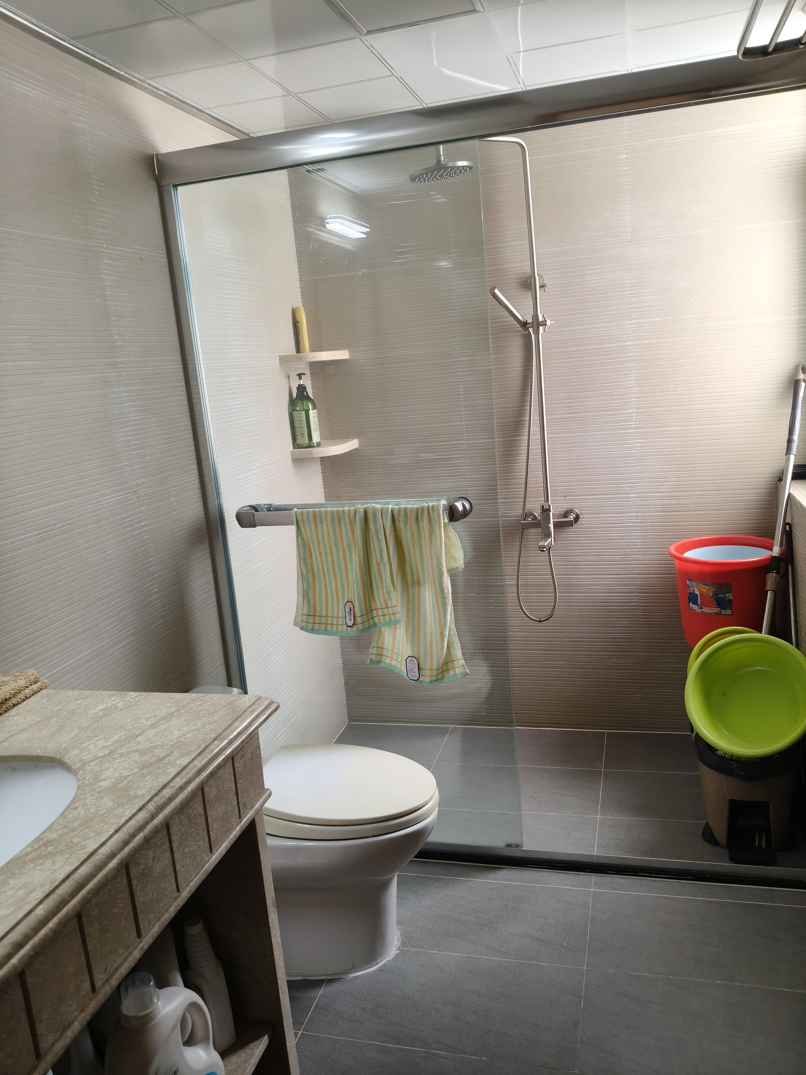 龙珠新城 3室2厅2卫 150.0万 龙珠新城 3室2厅2卫 150.0万客厅