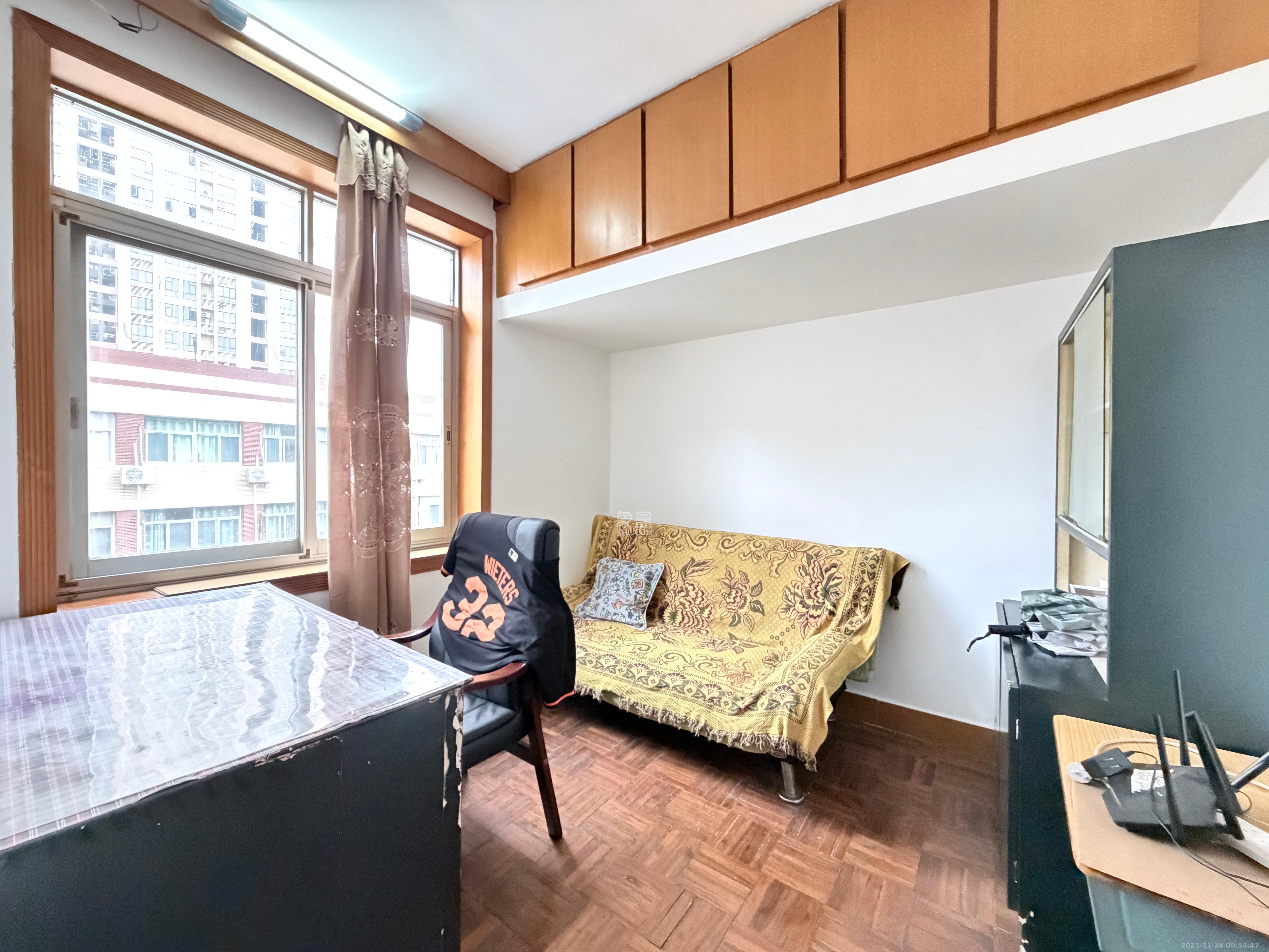 师大医学院宿舍  1室0厅0卫    1500.0元/月室内图