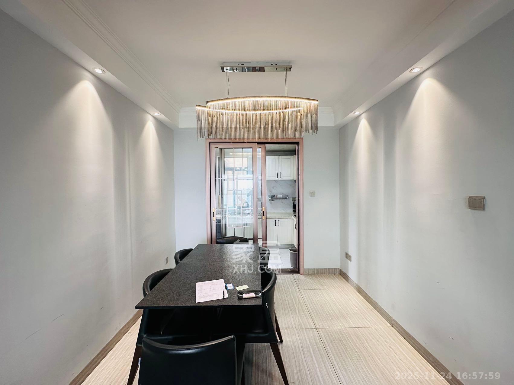 江河双水湾 4室2厅2卫 3500.0元/月 江河双水湾 4室2厅2卫 3500.0元/月室内图