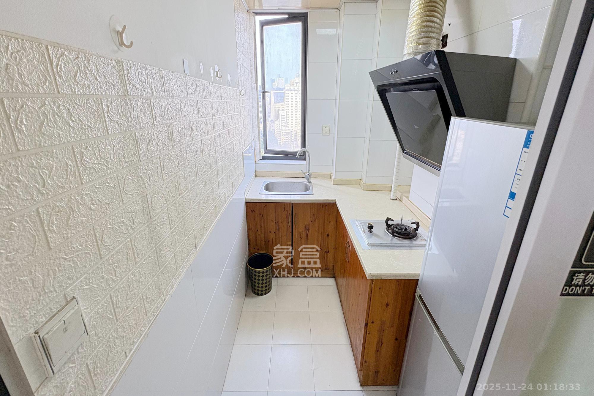 印象天心  2室1厅1卫    45.0万厨房