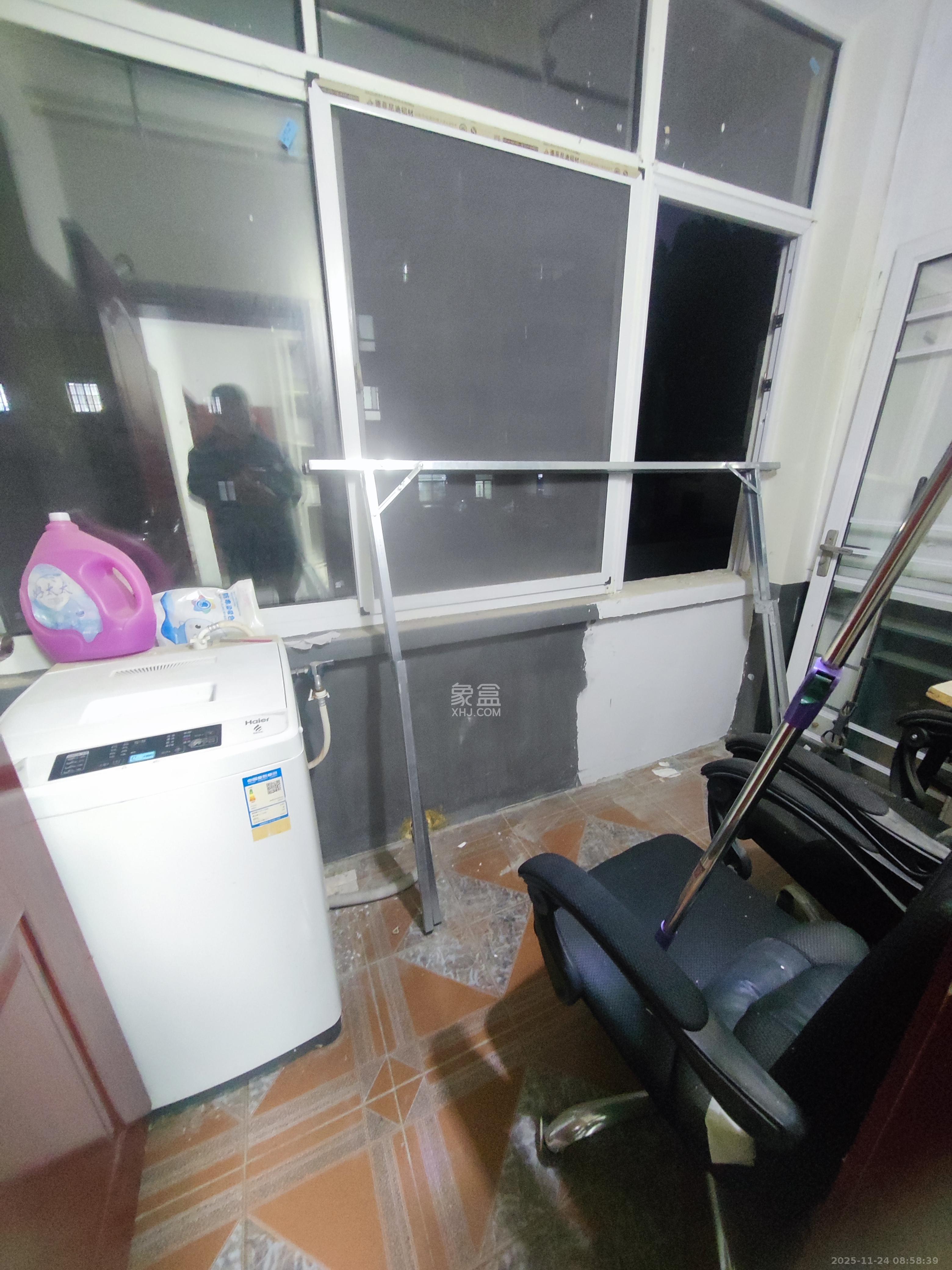 五里牌铁路宿舍  2室1厅1卫    1800.0元/月室内图