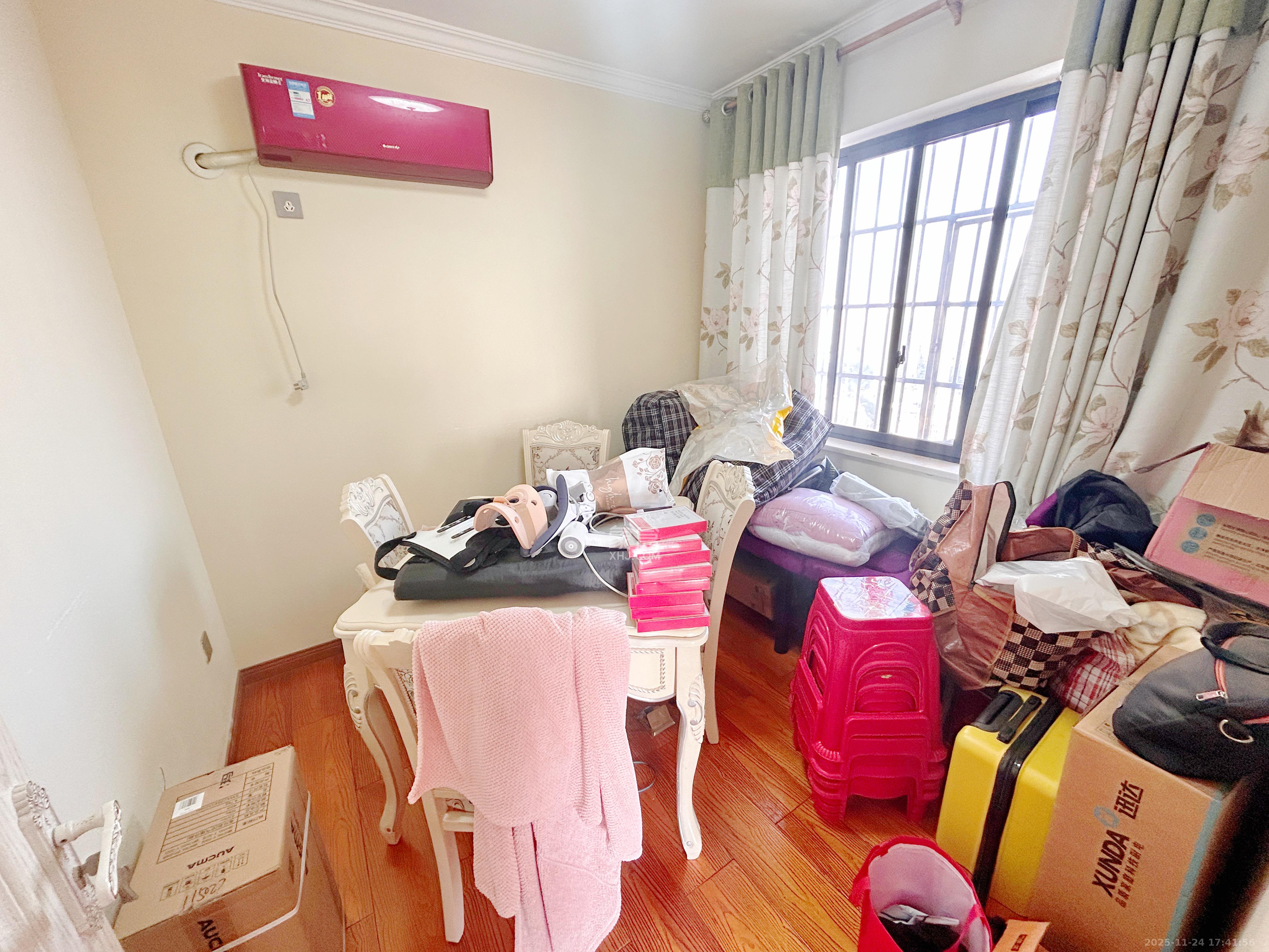 兴旺双铁城  3室2厅2卫    3100.0元/月室内图