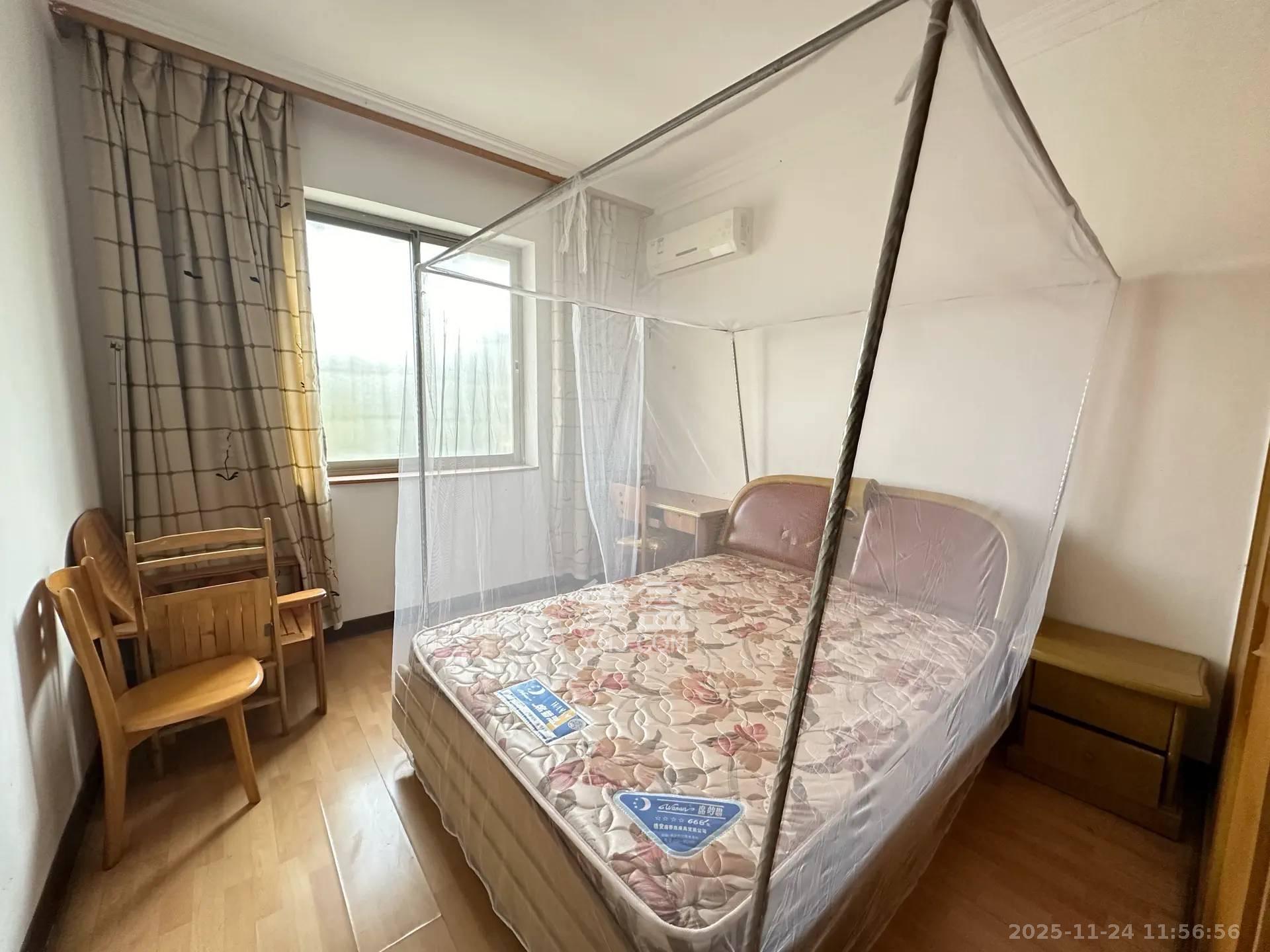 南园小区 3室1厅1卫 1300.0元/月 南园小区 3室1厅1卫 1300.0元/月室内图