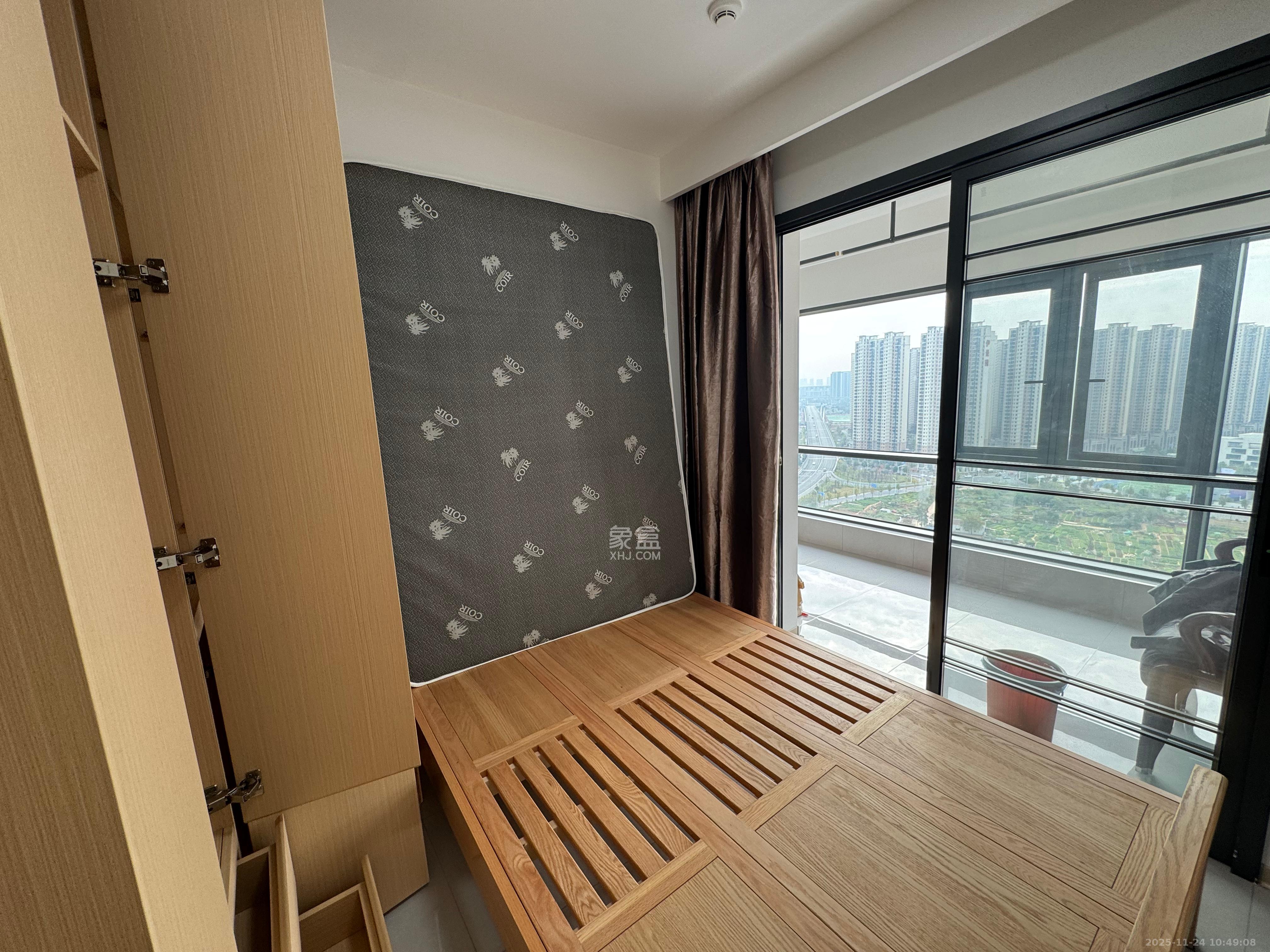 阳光城尚东湾悦江府  3室2厅1卫    2600.0元/月室内图