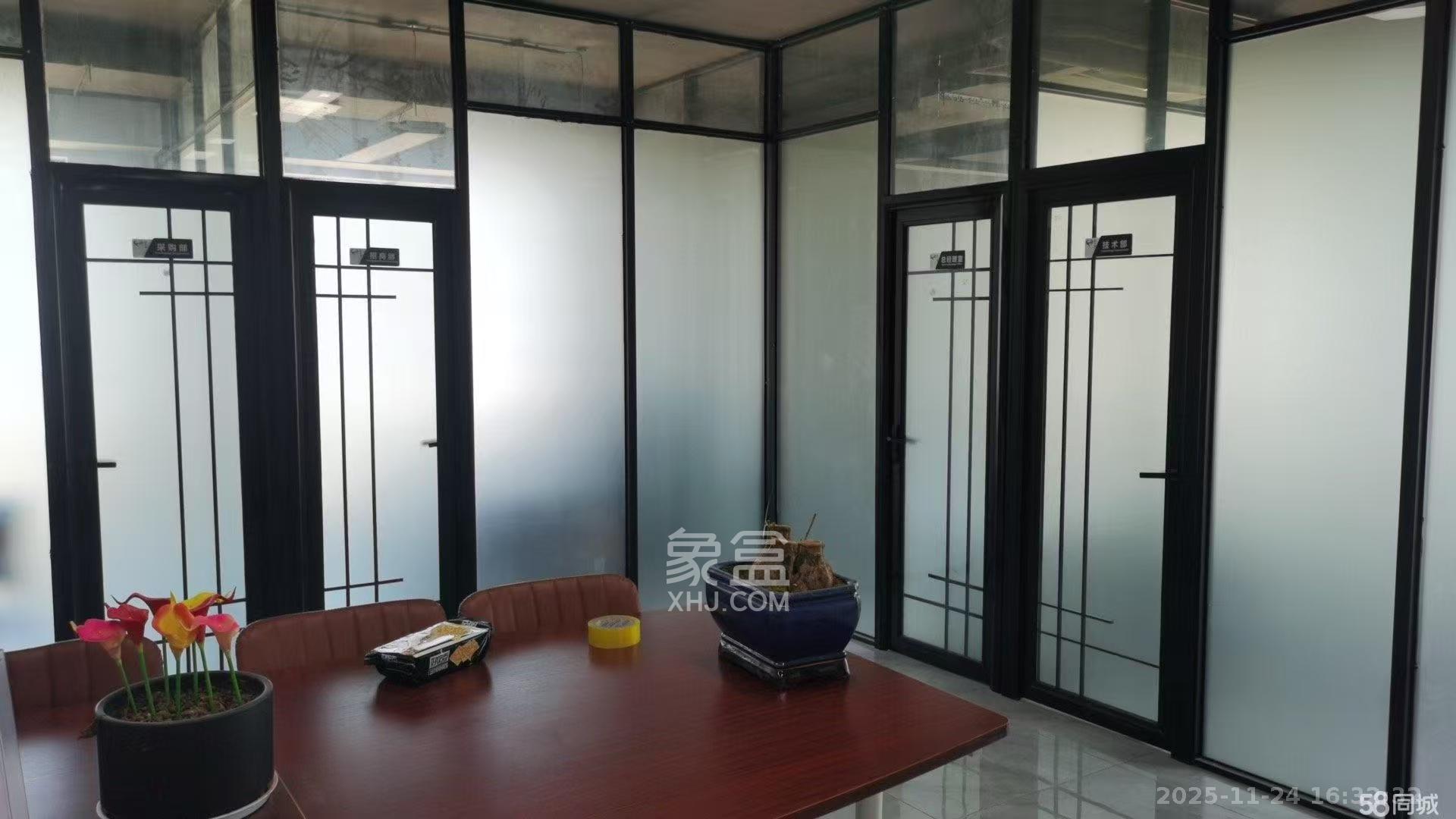 和悦城(蟠龙景苑)   180.0㎡      5200.0元/月室内图