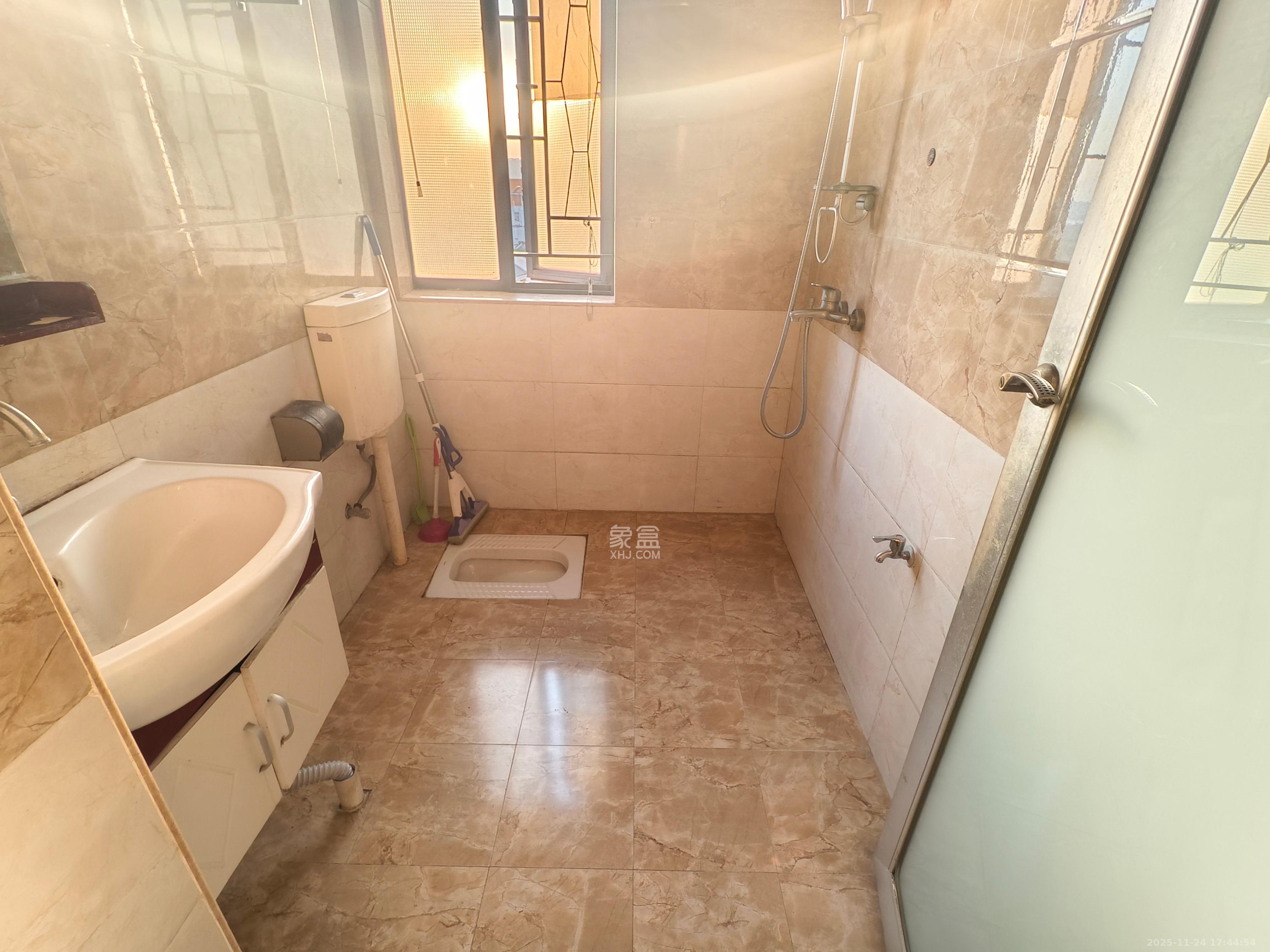 兴威帕克水岸 2室2厅1卫 1900.0元/月 兴威帕克水岸 2室2厅1卫 1900.0元/月室内图