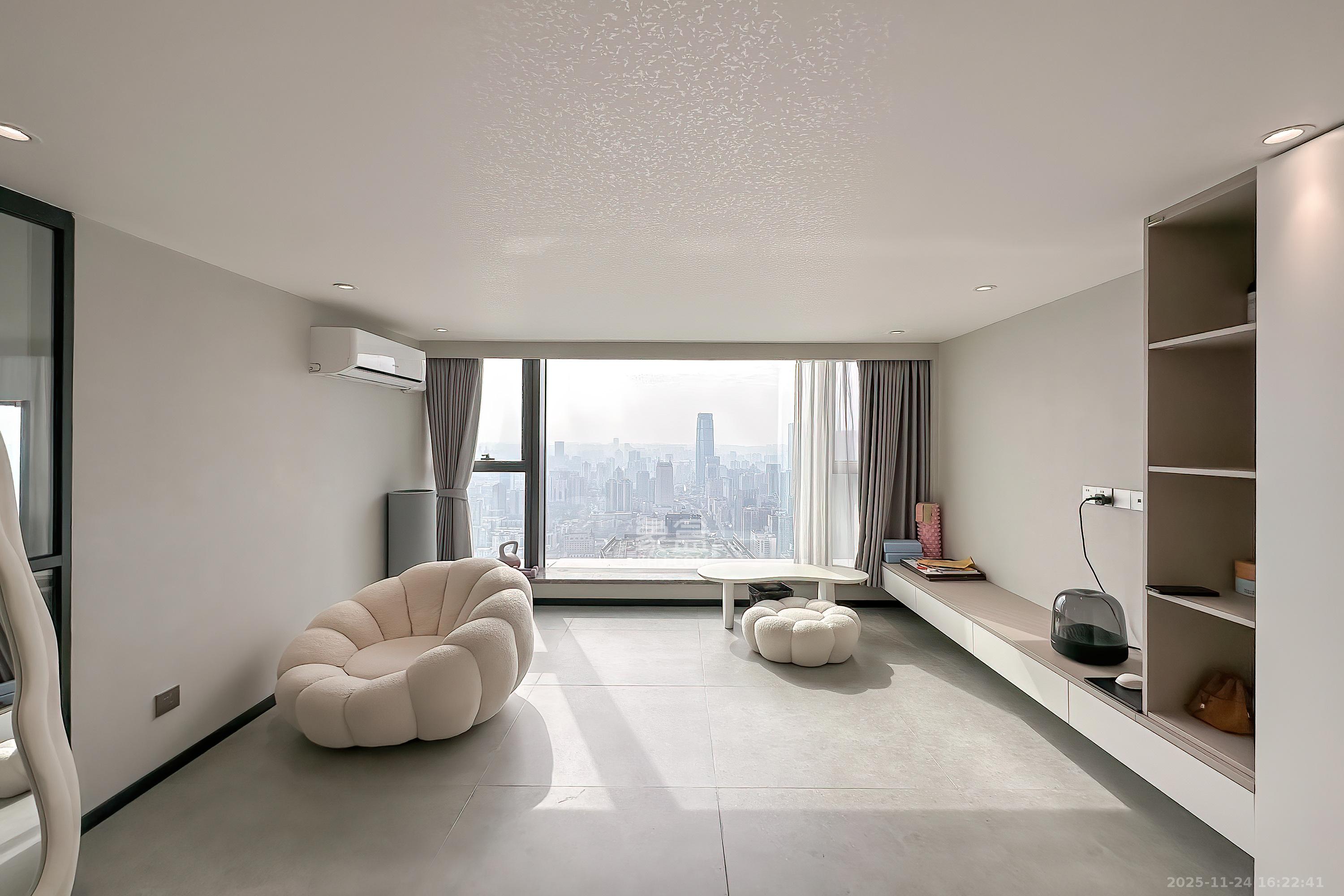 华远华时代  1室2厅2卫    126.0万其他