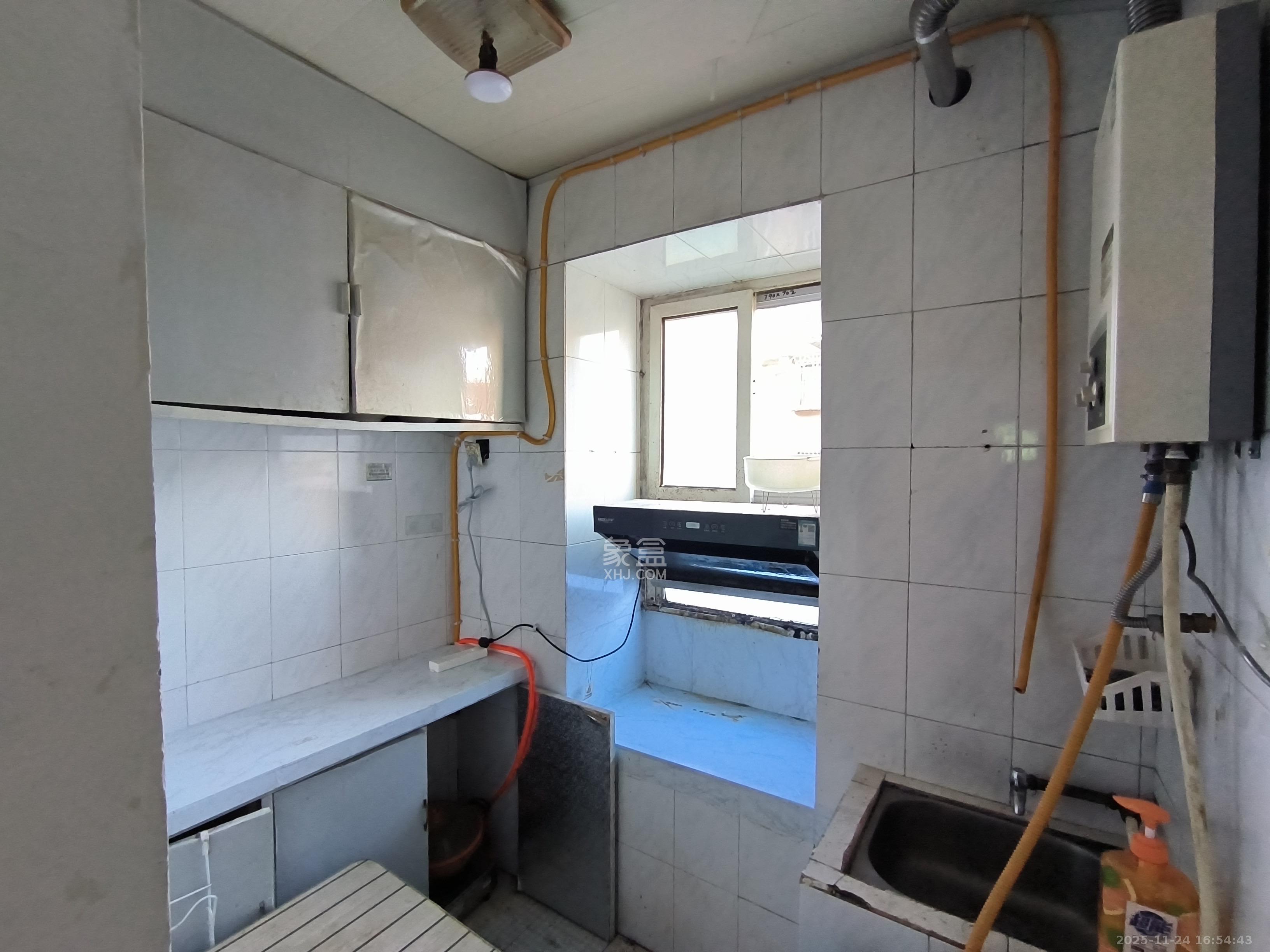 老鸦冲小区  2室2厅1卫    1200.0元/月室内图