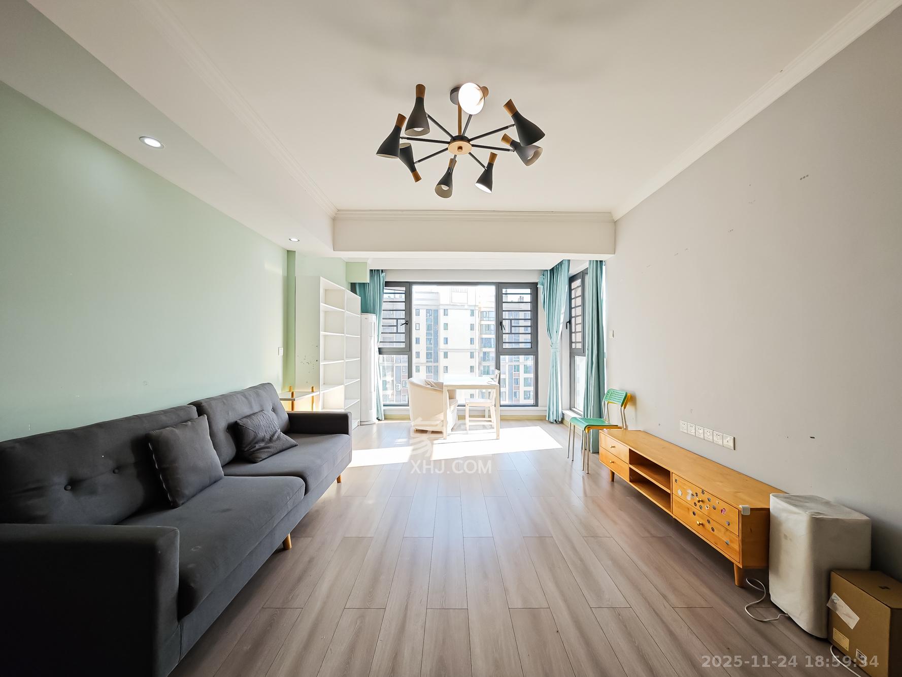 福晟钱隆国际（晟冉景苑）  3室2厅2卫    95.0万