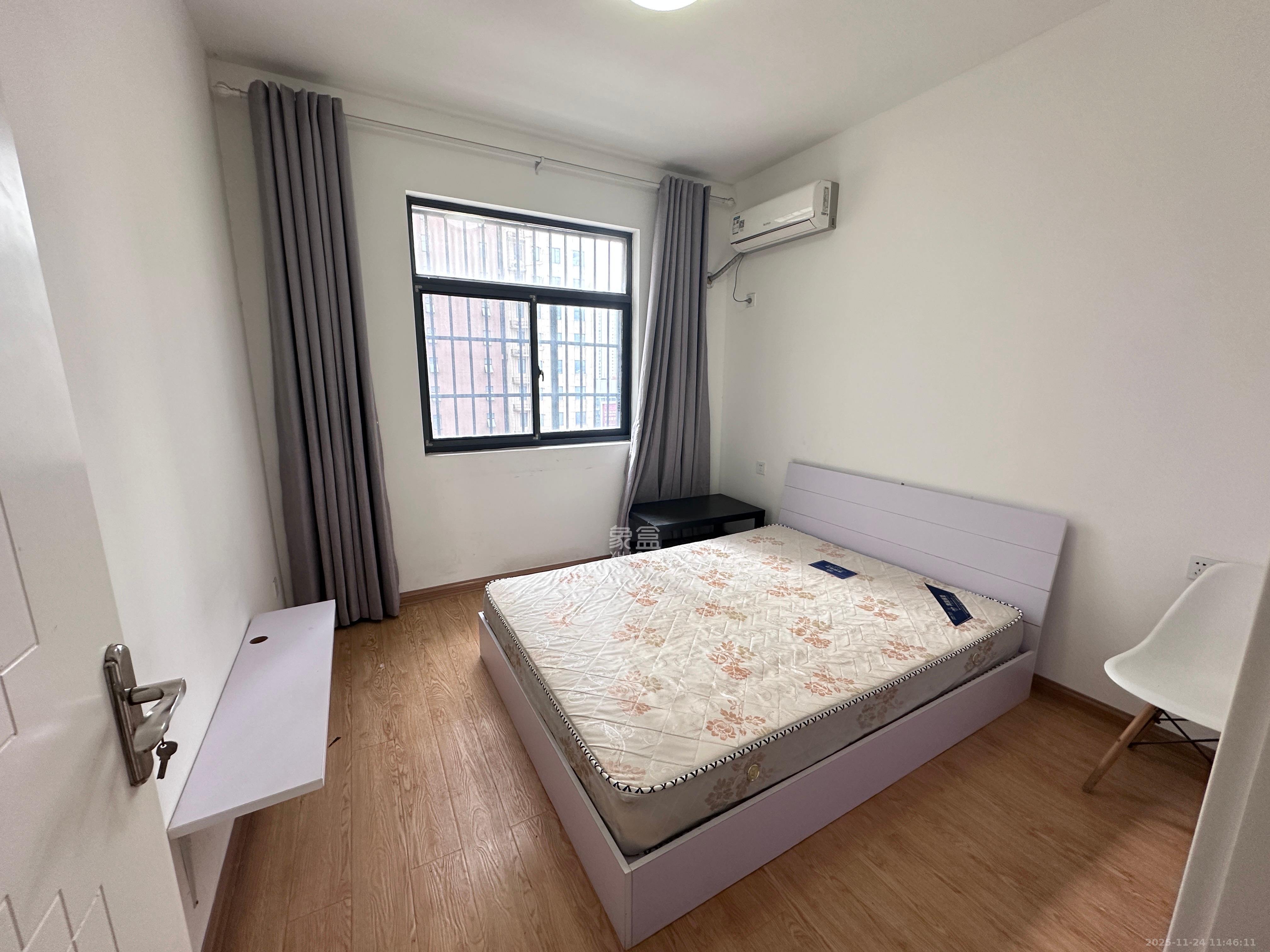 华侨假日中心（晟华苑）  2室2厅1卫    2000.0元/月室内图