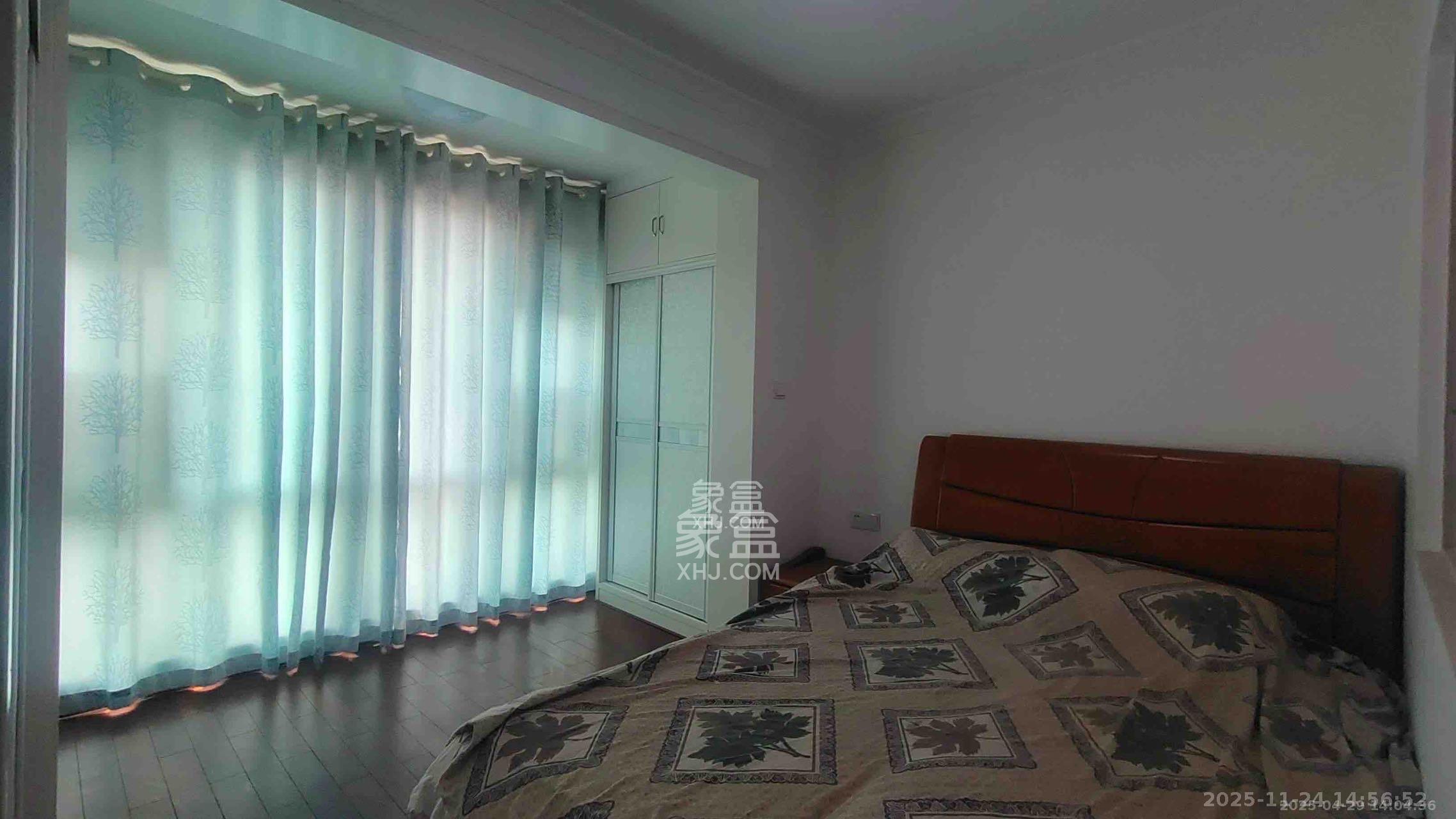 丽发新城  4室2厅2卫    2600.0元/月室内图