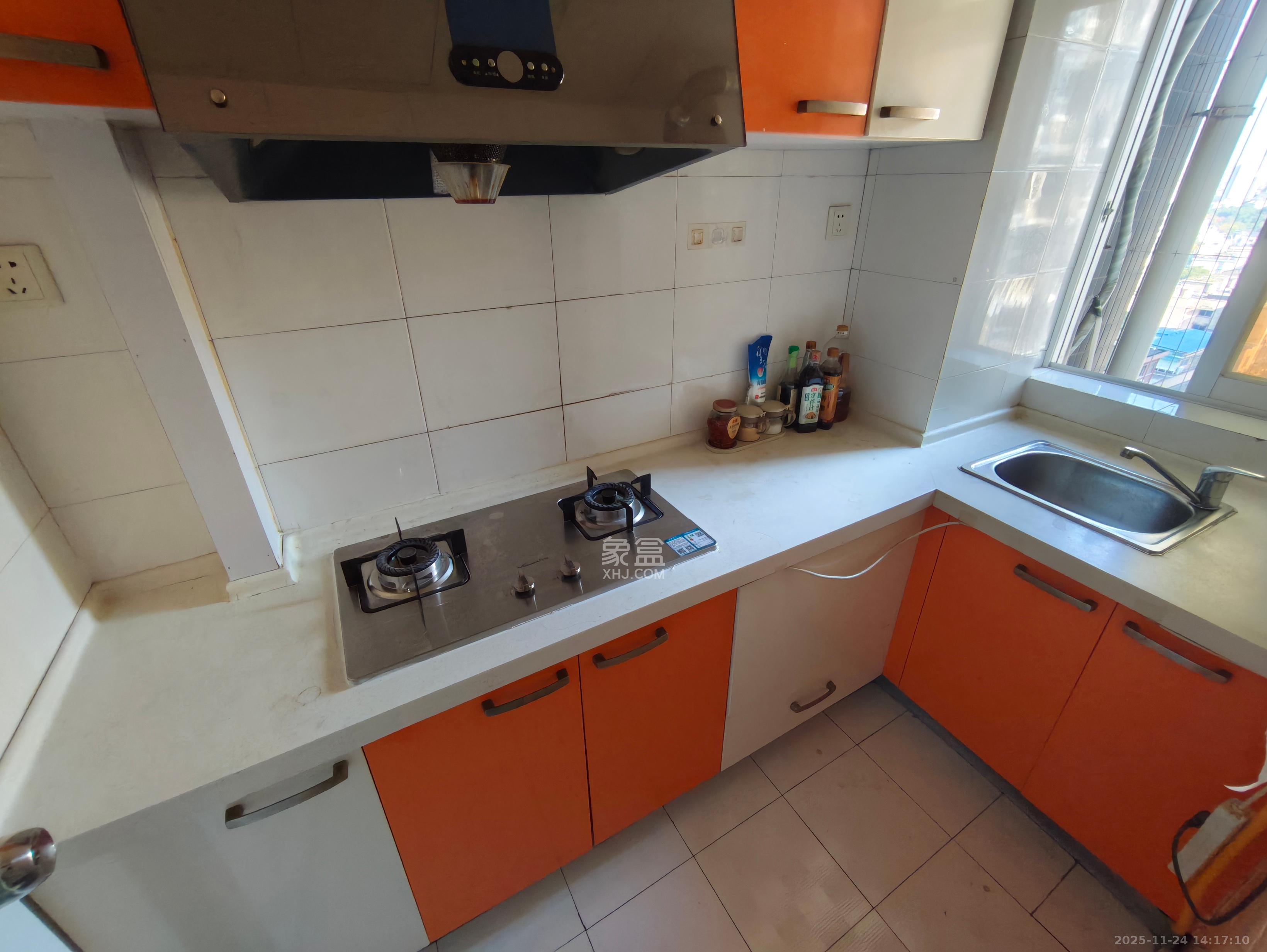 芙蓉公馆 1室1厅1卫 2400.0元/月 芙蓉公馆 1室1厅1卫 2400.0元/月室内图