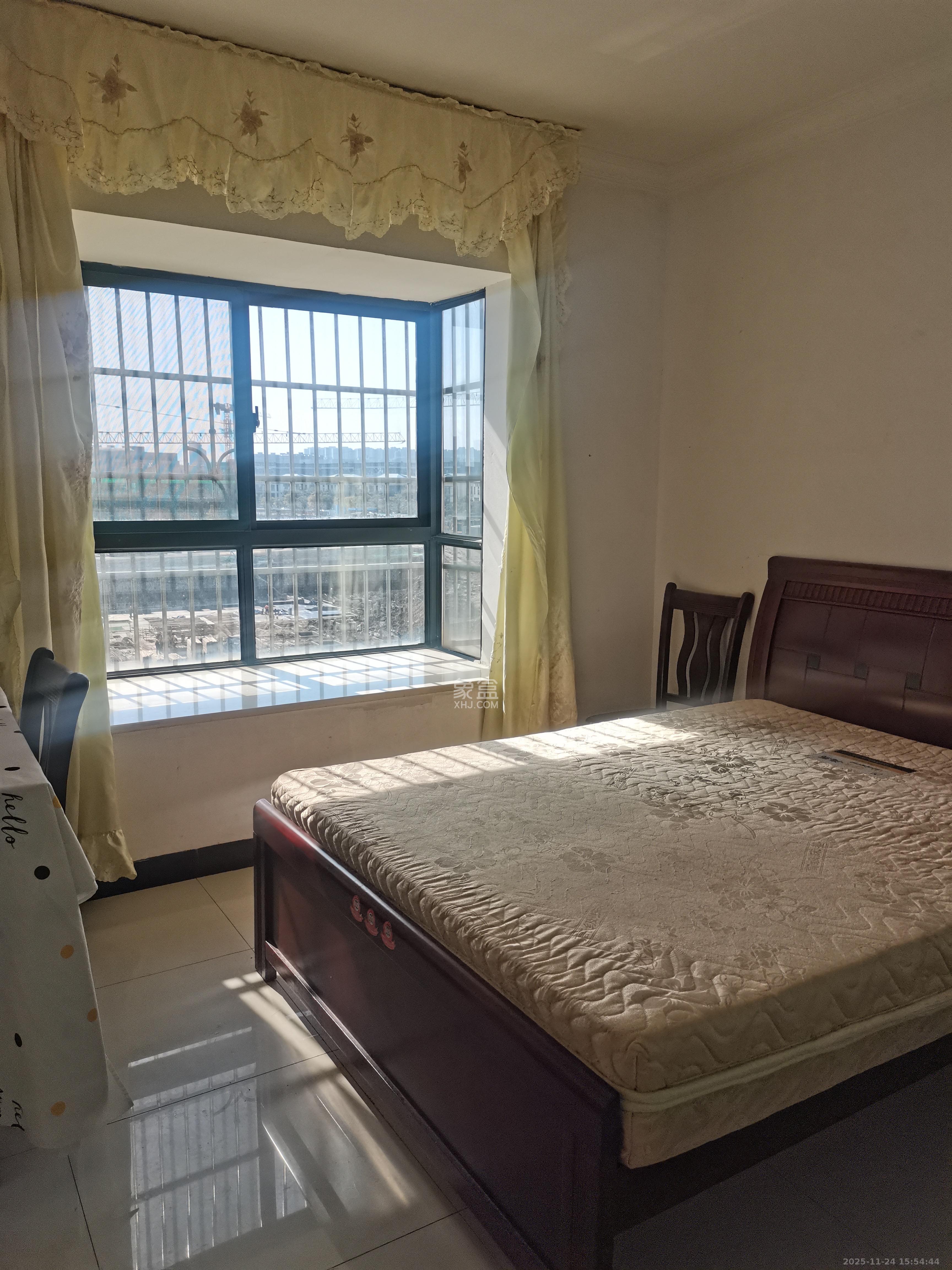 麓枫和苑 2室1厅1卫 2500.0元/月 麓枫和苑 2室1厅1卫 2500.0元/月室内图