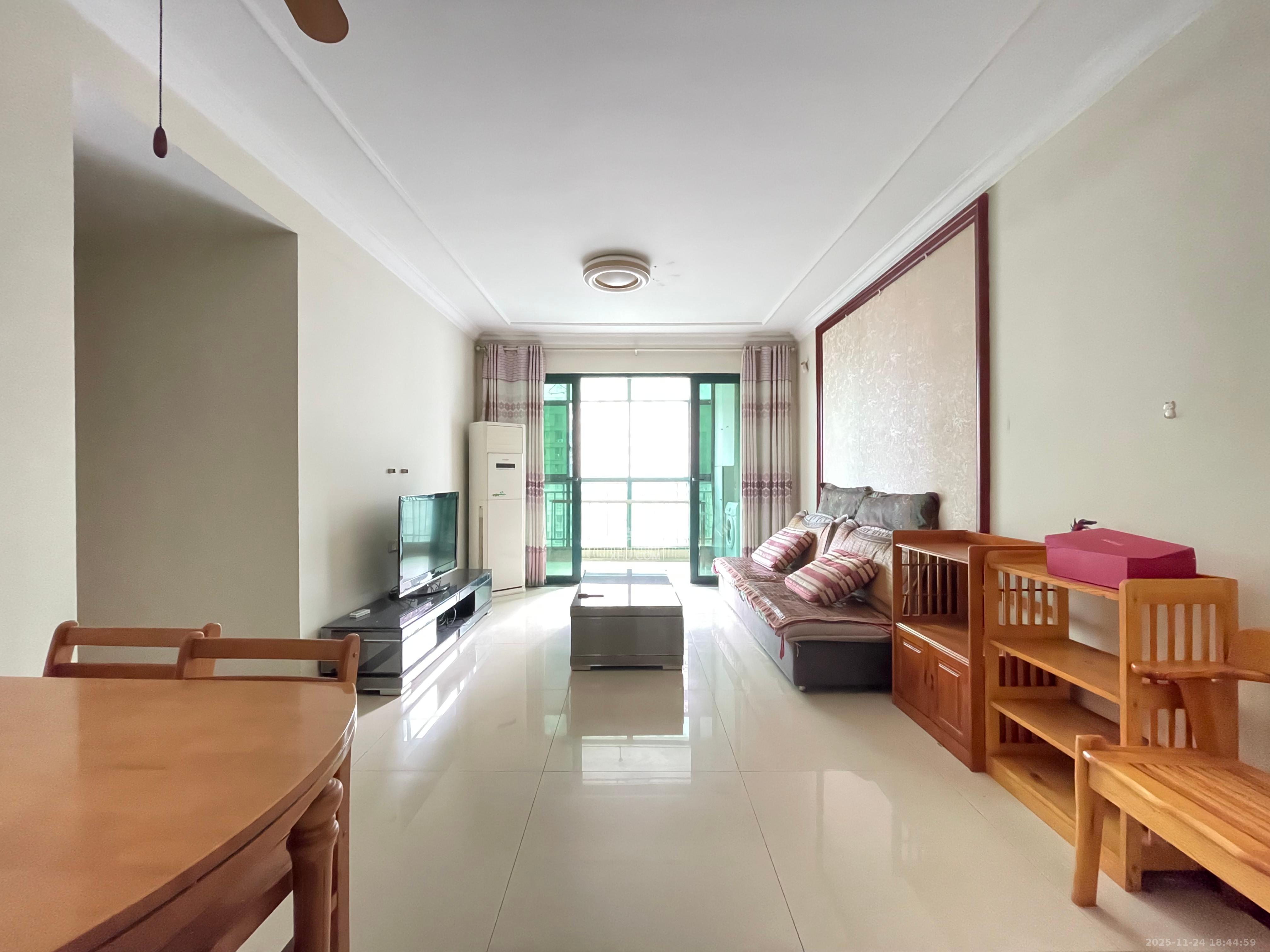 恒大名都  2室2厅1卫    1400.0元/月