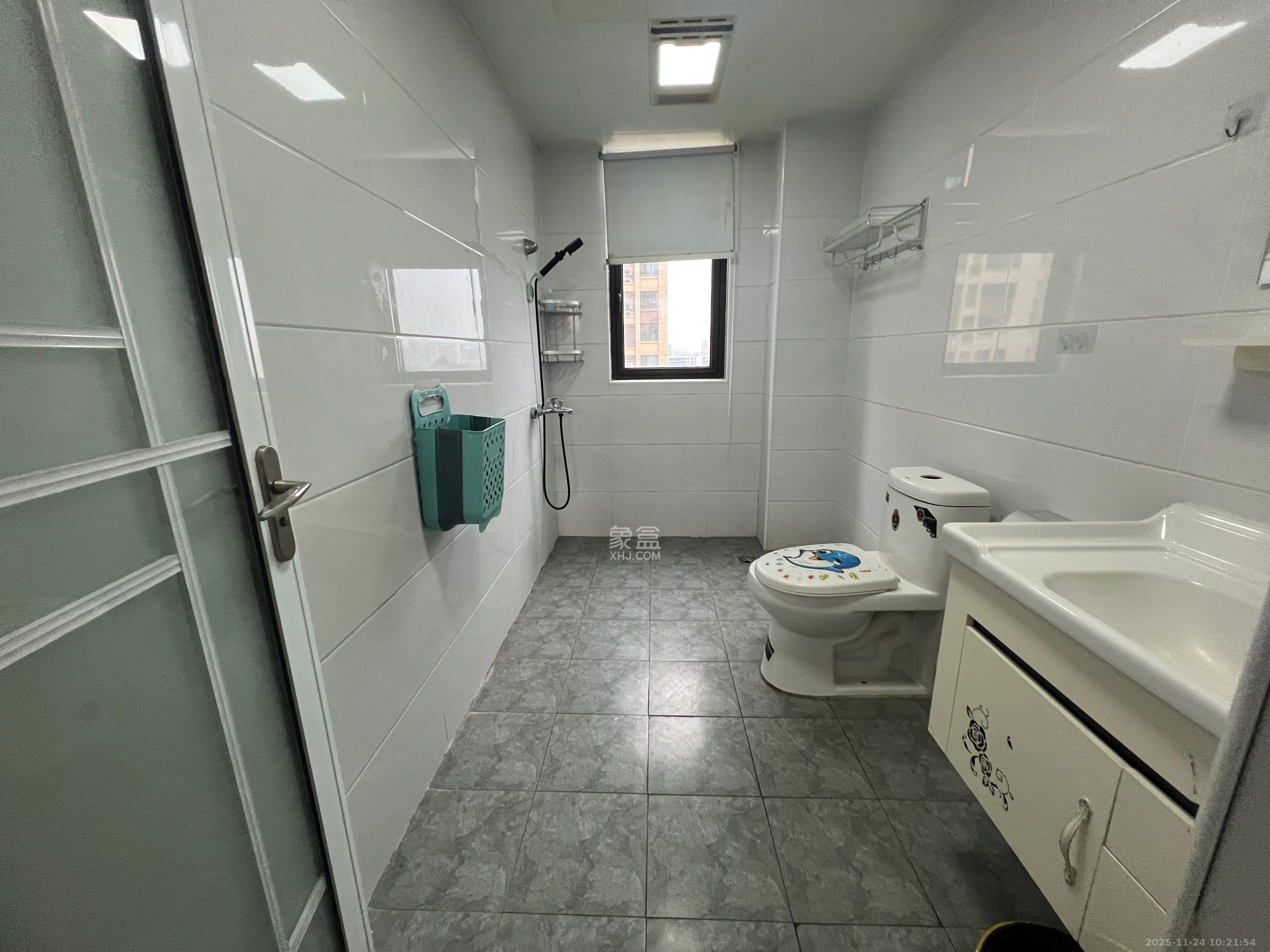 奥克斯缔壹城 4室2厅2卫 2600.0元/月 奥克斯缔壹城 4室2厅2卫 2600.0元/月室内图