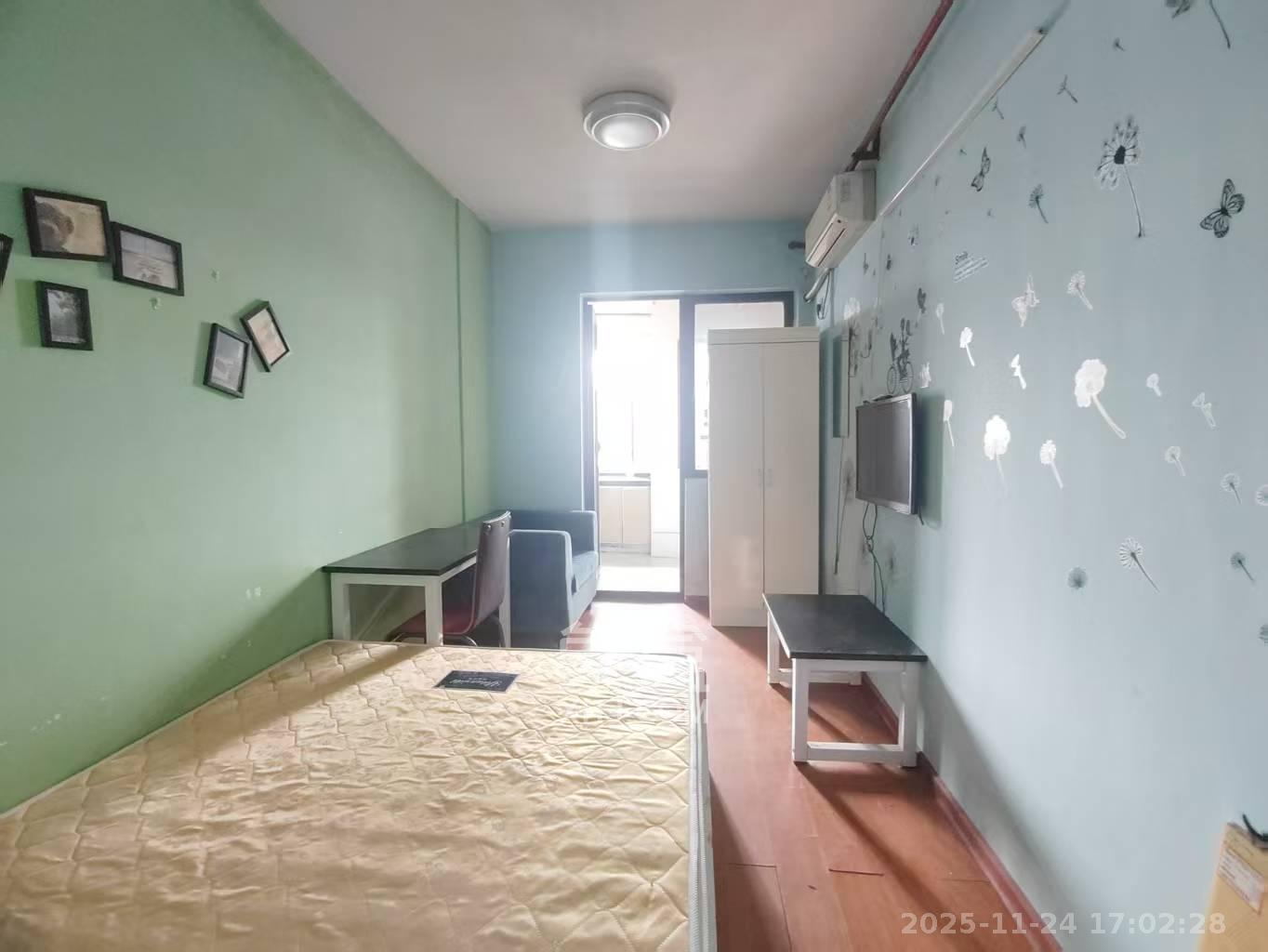 保利麓谷林语I区 1室1厅1卫 900.0元/月 保利麓谷林语I区 1室1厅1卫 900.0元/月室内图