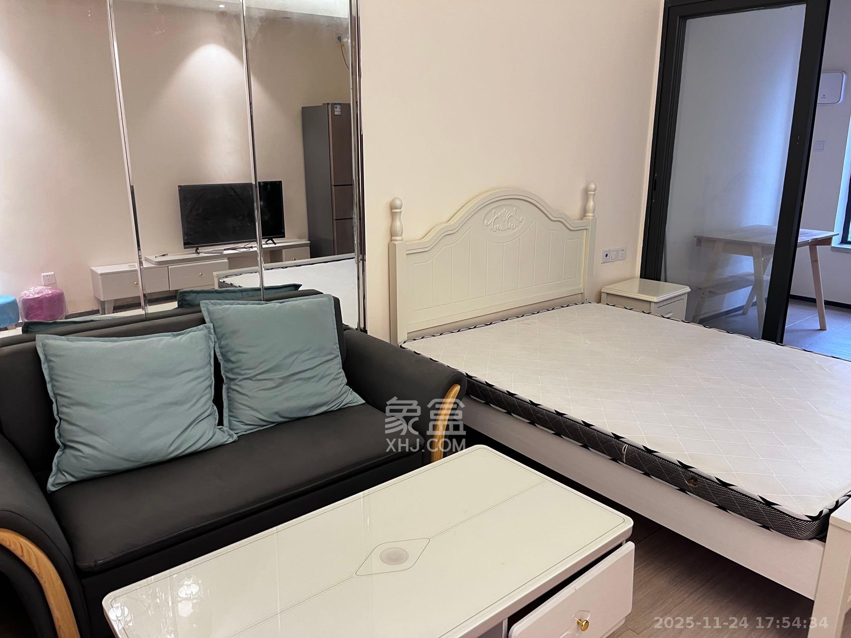 恒大上林苑 1室1厅1卫 1400.0元/月 恒大上林苑 1室1厅1卫 1400.0元/月室内图