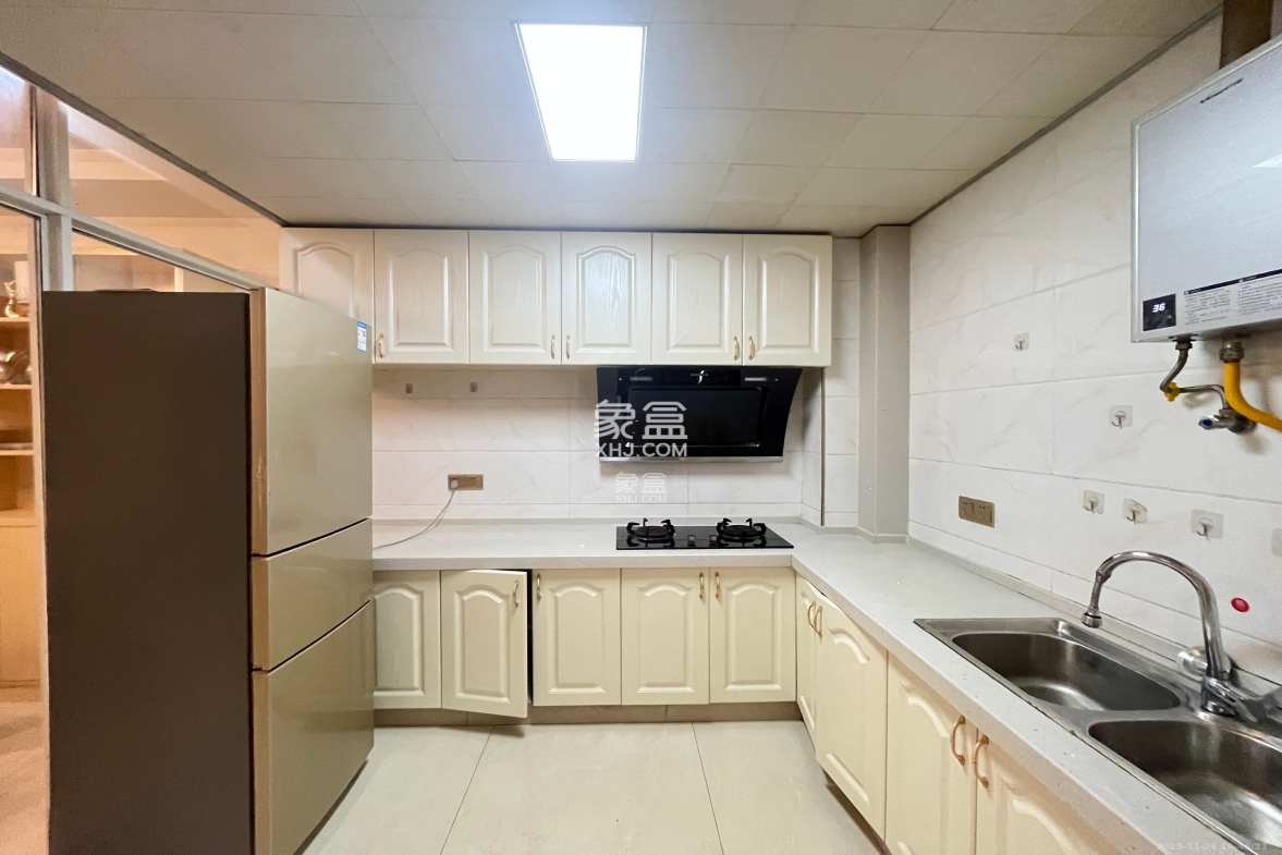 融科檀香山(融科紫檀、香山国际) 2室2厅1卫 2900.0元/月 融科檀香山(融科紫檀、香山国际) 2室2厅1卫 2900.0元/月室内图