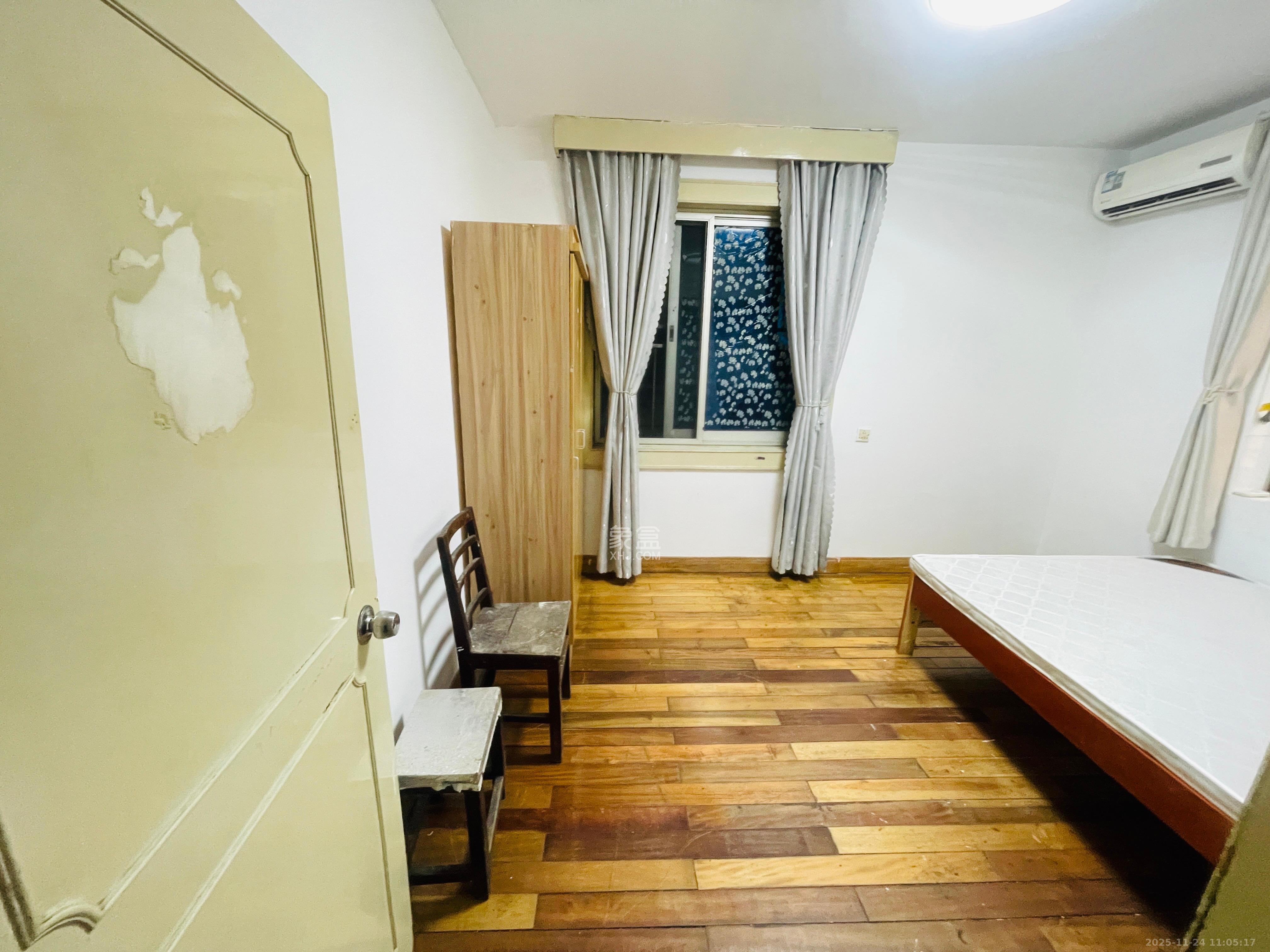 裕农街散盘  3室1厅1卫    2000.0元/月室内图