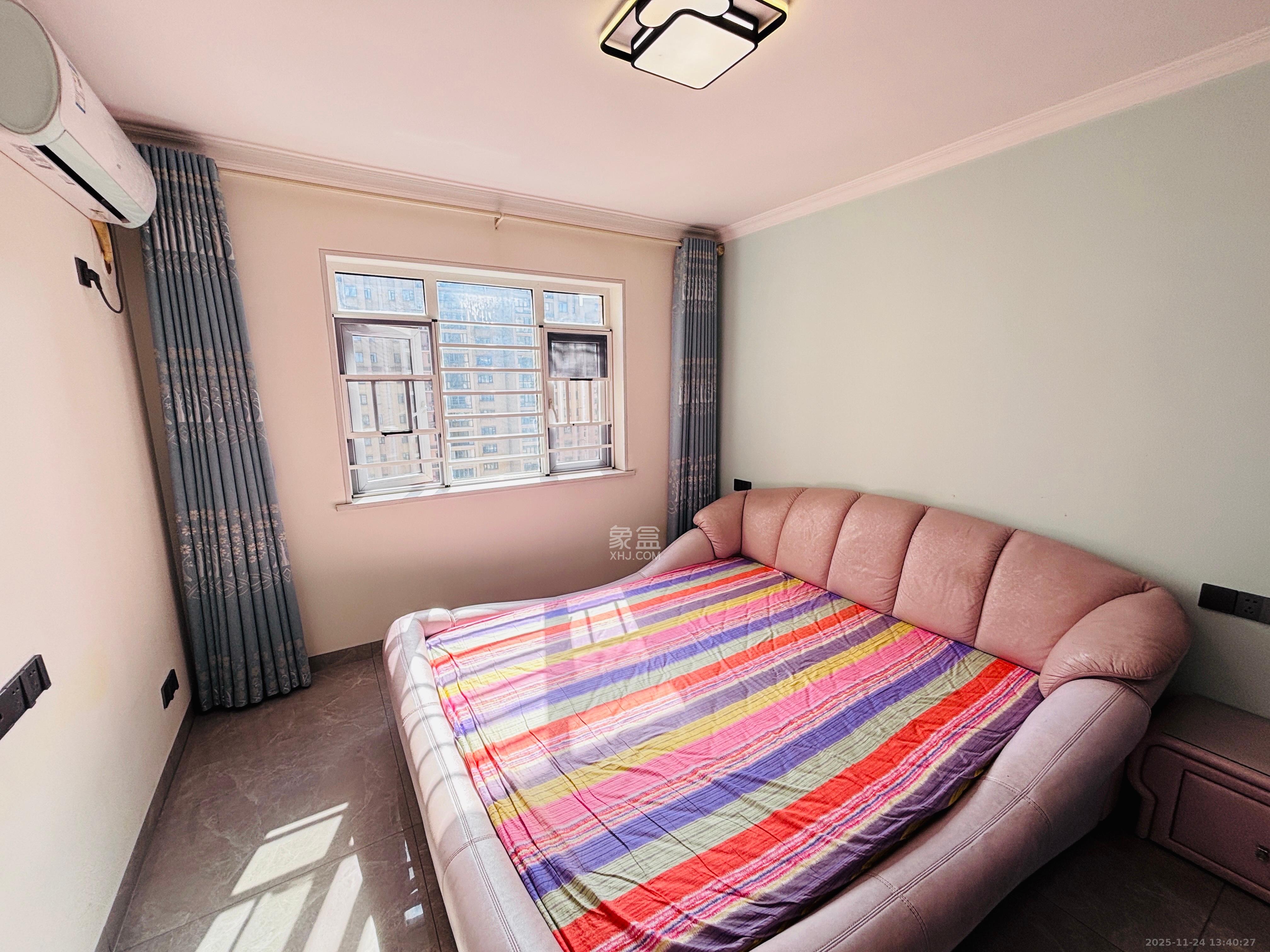 洋湖春园 4室2厅2卫 2900.0元/月 洋湖春园 4室2厅2卫 2900.0元/月室内图