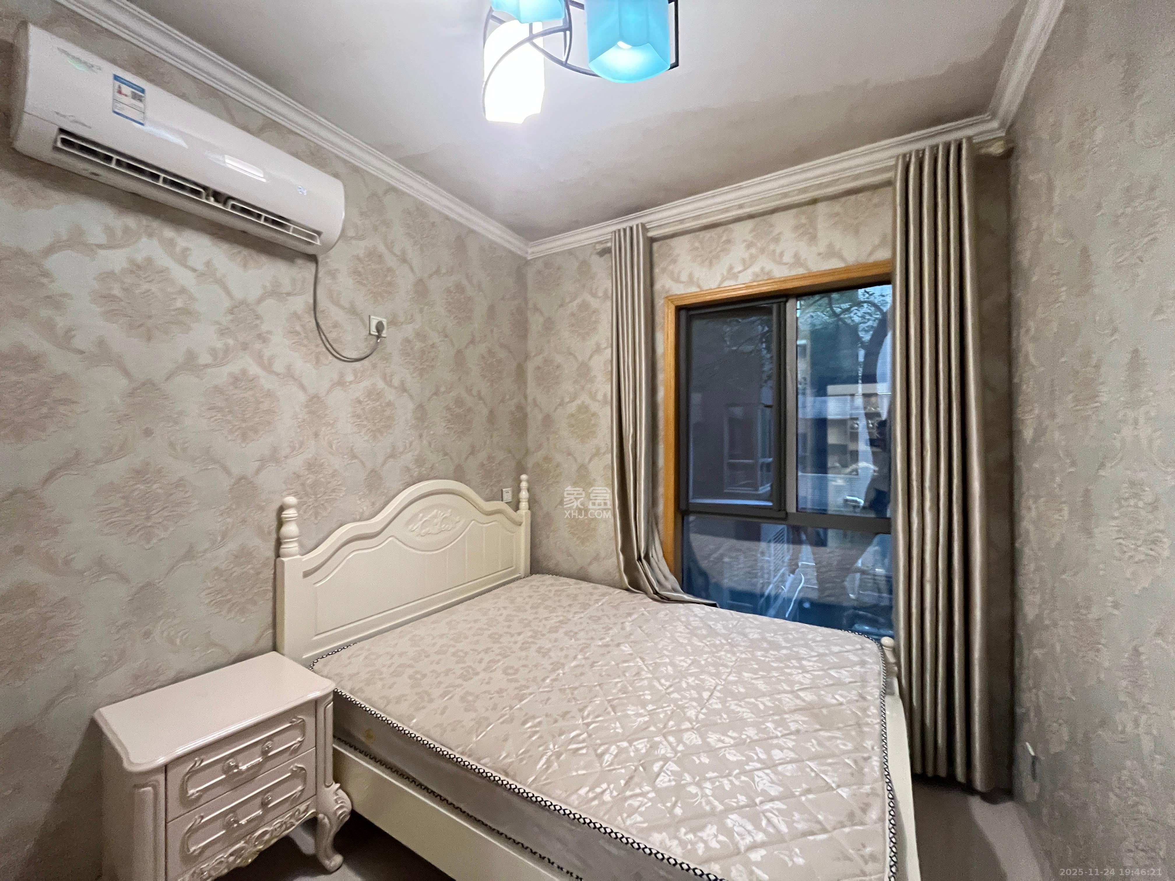 融科檀香山（融科紫檀、香山国际）  2室2厅1卫    2900.0元/月室内图