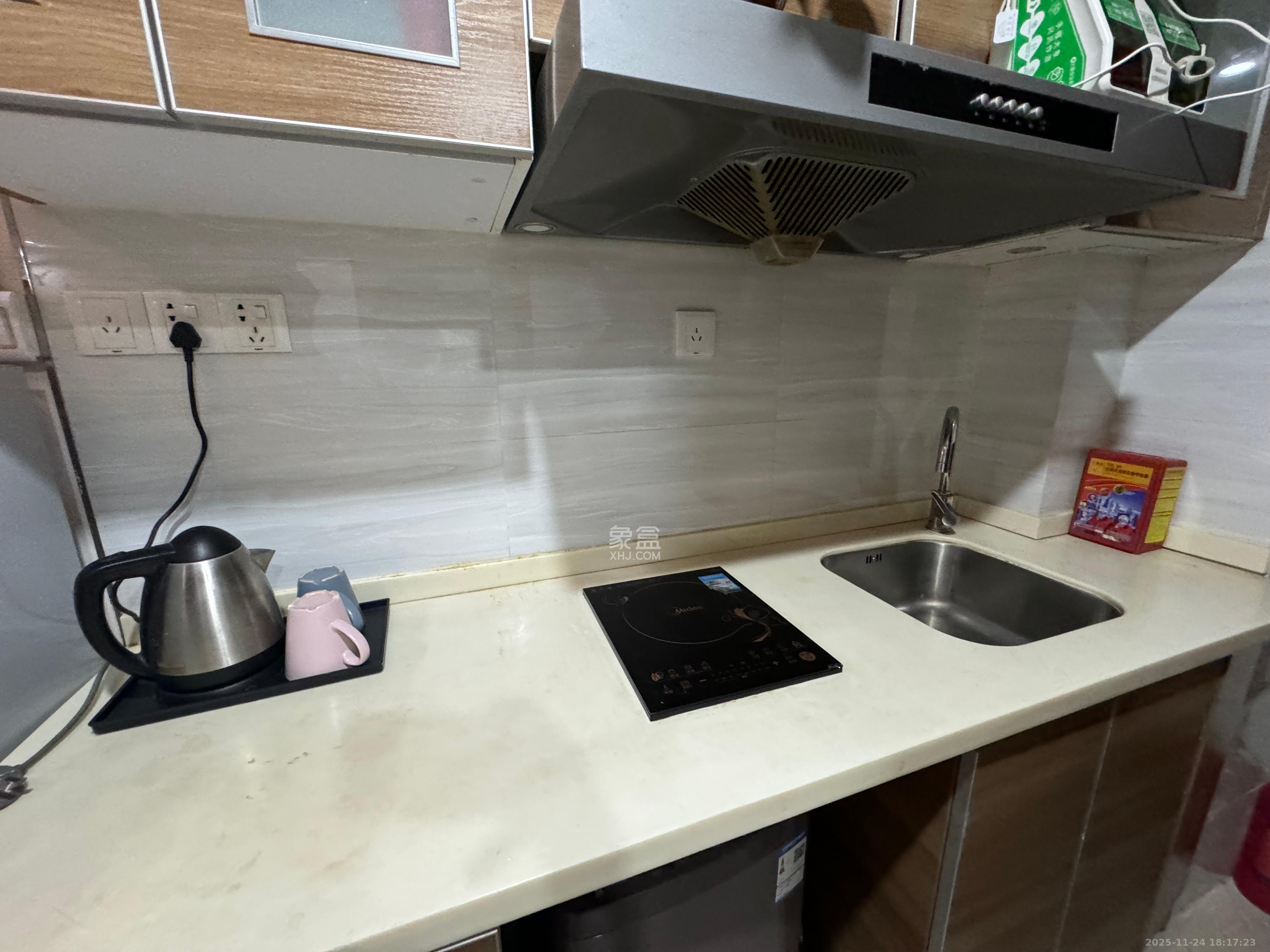 恒大国际广场 1室1厅1卫 1300.0元/月 恒大国际广场 1室1厅1卫 1300.0元/月室内图