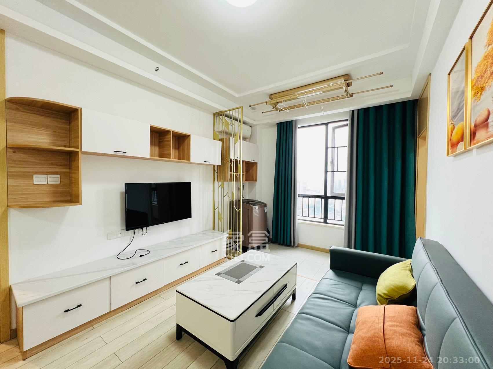 启迪协信中心  2室1厅1卫    2500.0元/月室内图