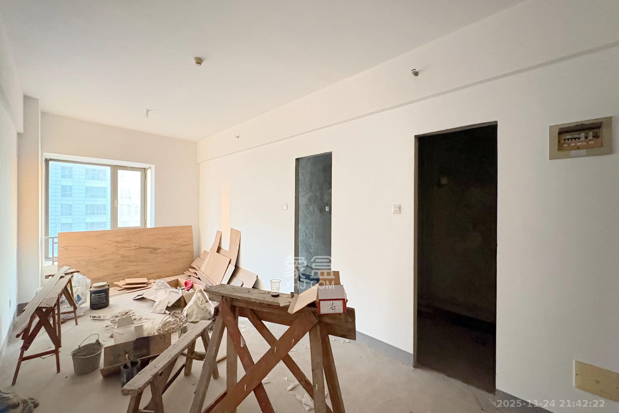 汀兰雅苑  1室1厅1卫    48.0万客厅