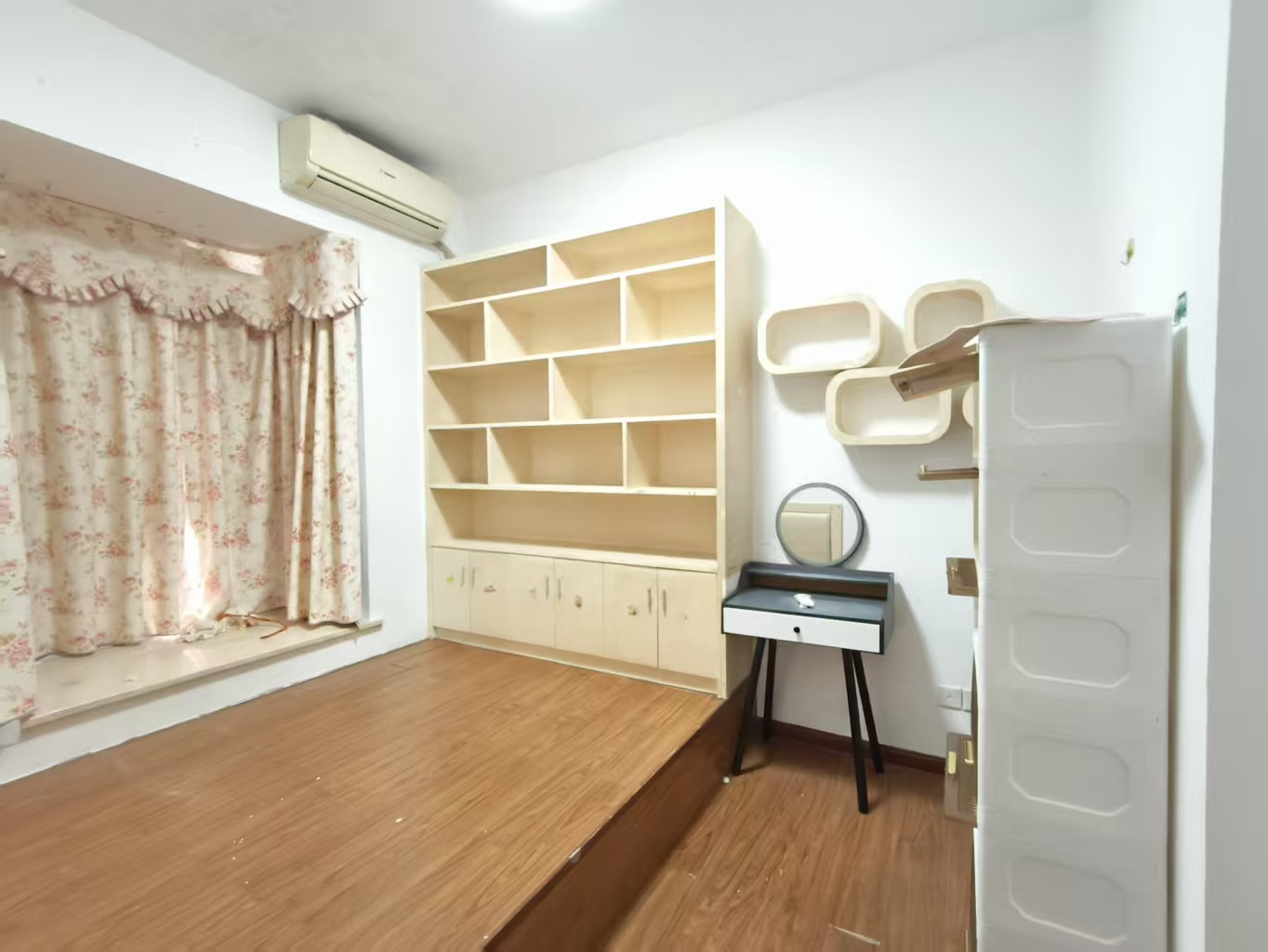 兰亭雅苑 3室2厅2卫 120.0万 兰亭雅苑 3室2厅2卫 120.0万室内图