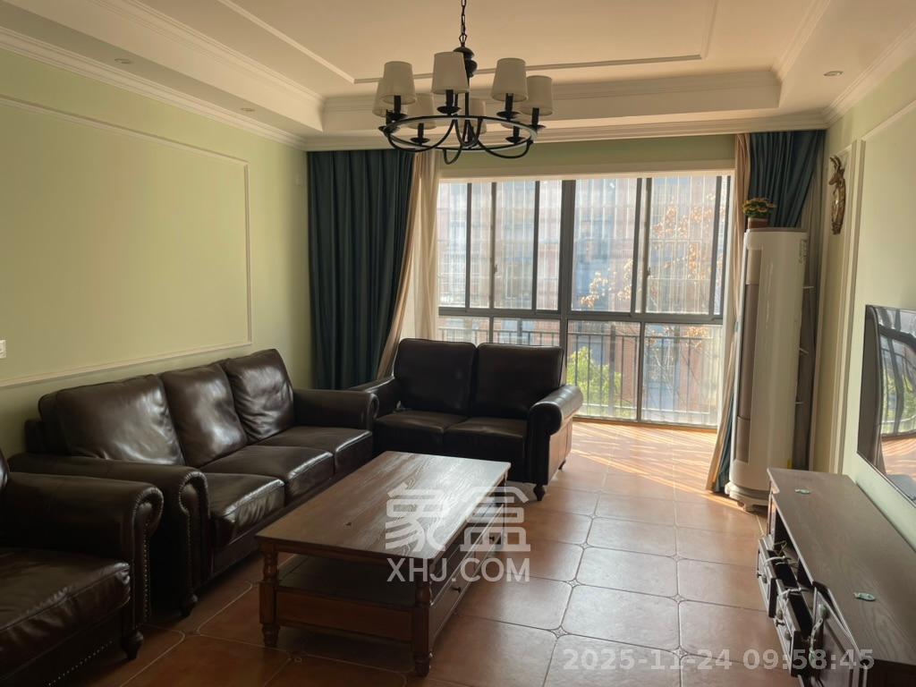 山水湾  3室2厅2卫    1900.0元/月