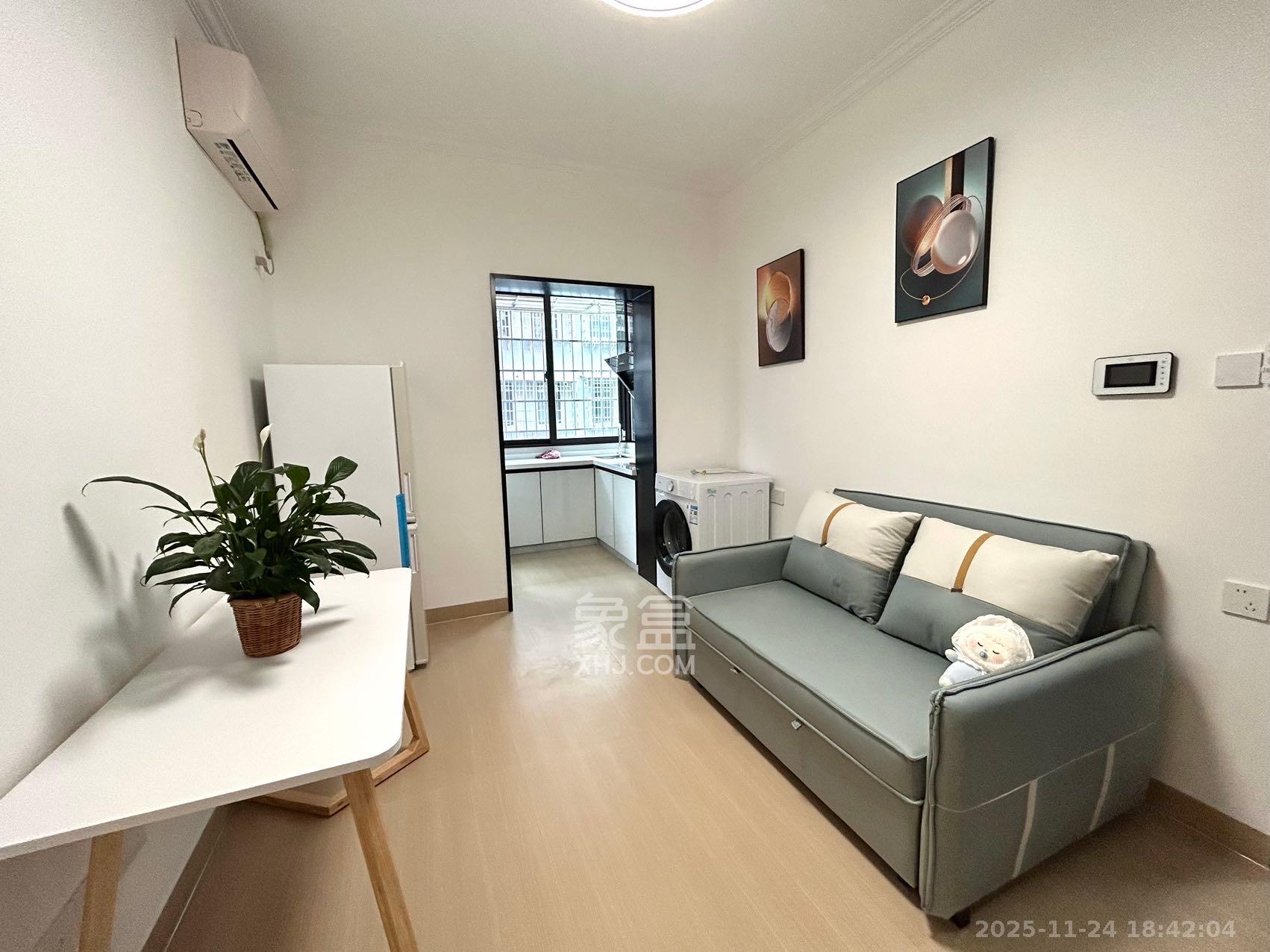 金桂小区二期 1室1厅1卫 1500.0元/月 金桂小区二期 1室1厅1卫 1500.0元/月室内图