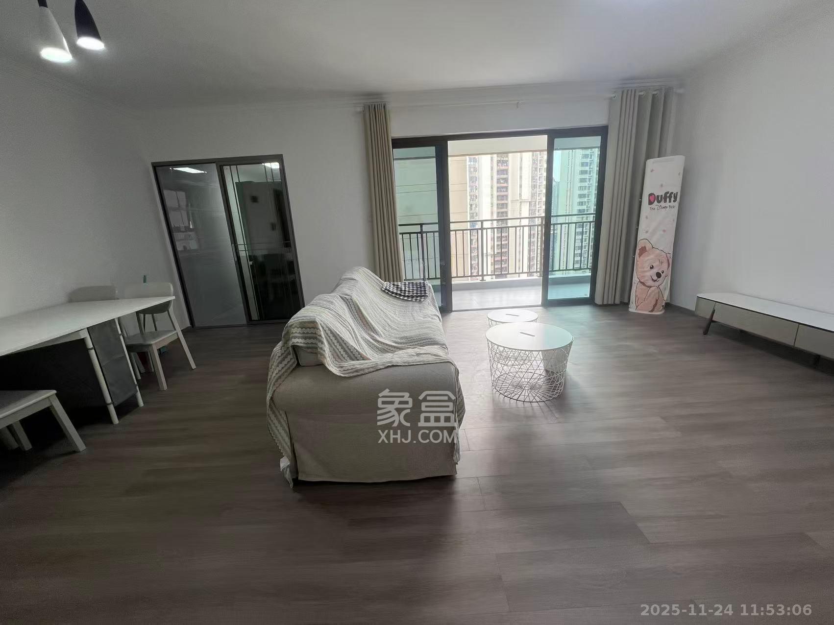 佳兆业云顶梅溪湖（佳兆业梅溪荟）  4室2厅2卫    3500.0元/月室内图