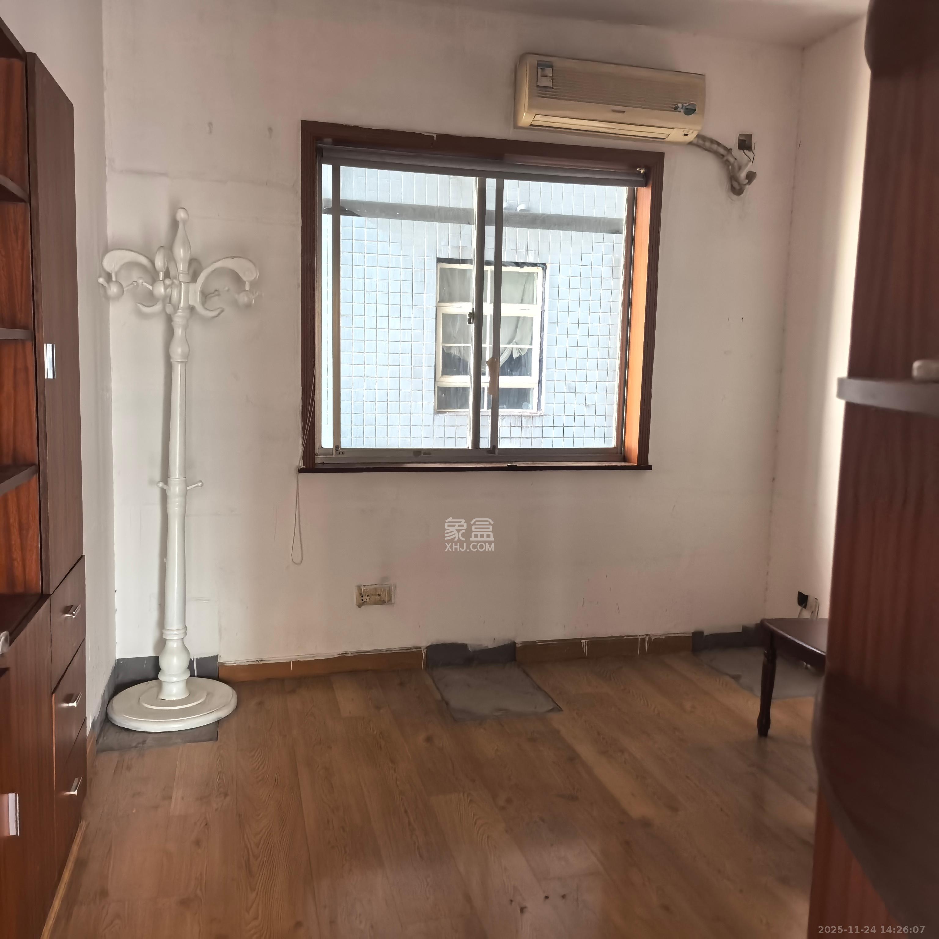 嘉盛奥美城 4室2厅1卫 3700.0元/月 嘉盛奥美城 4室2厅1卫 3700.0元/月室内图