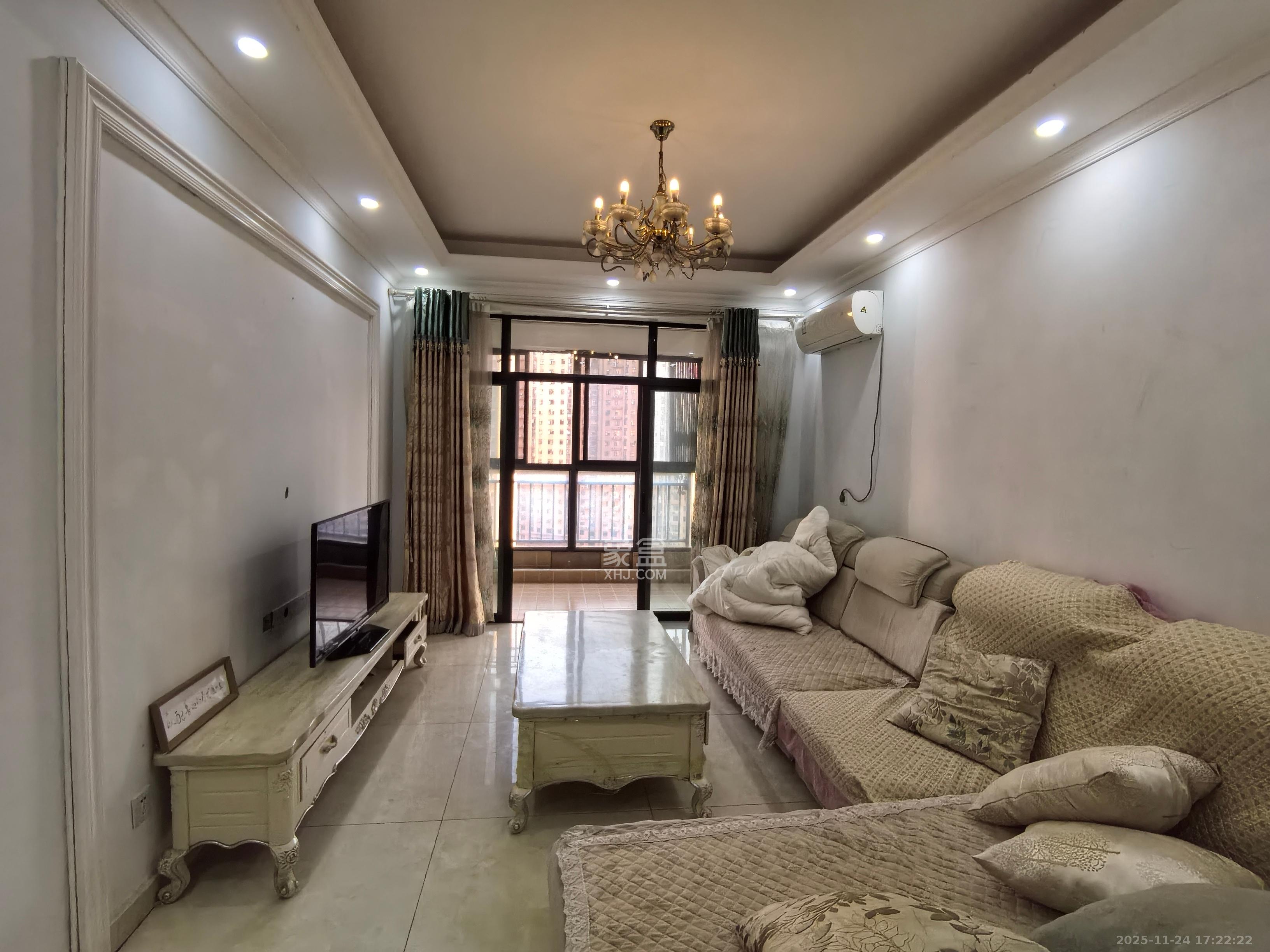 新盛珑璟台  3室1厅1卫    1800.0元/月