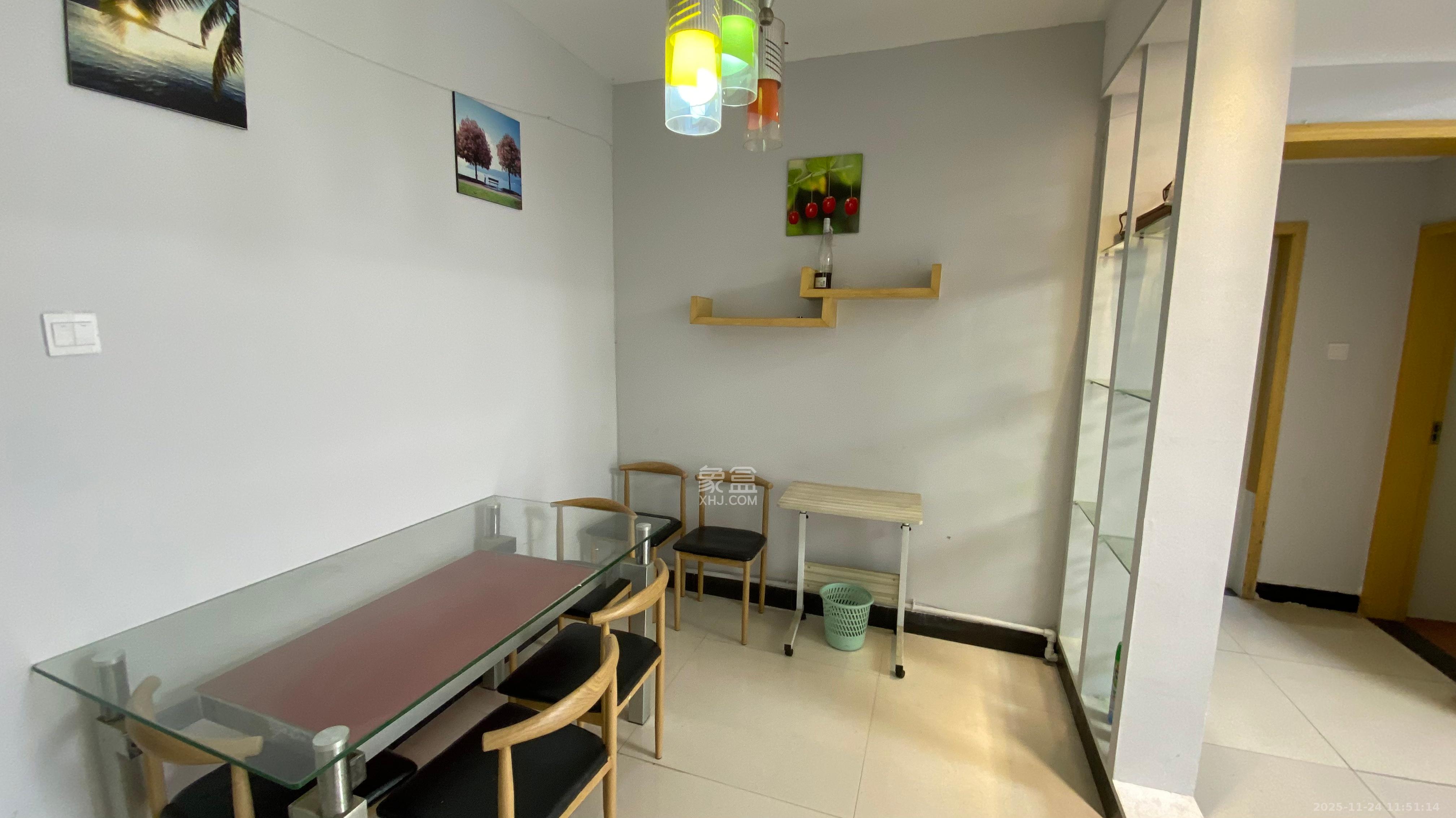 金碧文华 2室2厅1卫 2000.0元/月 金碧文华 2室2厅1卫 2000.0元/月室内图